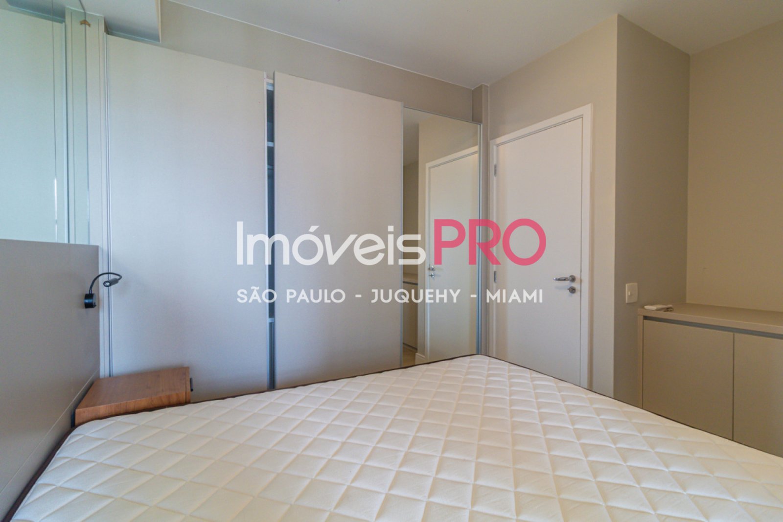 Foto :: https://assets.imoveispro.com.br/thumb/IP37068/apartamento-aluguel-brooklin_IP37068_29_1920x1080.jpg?