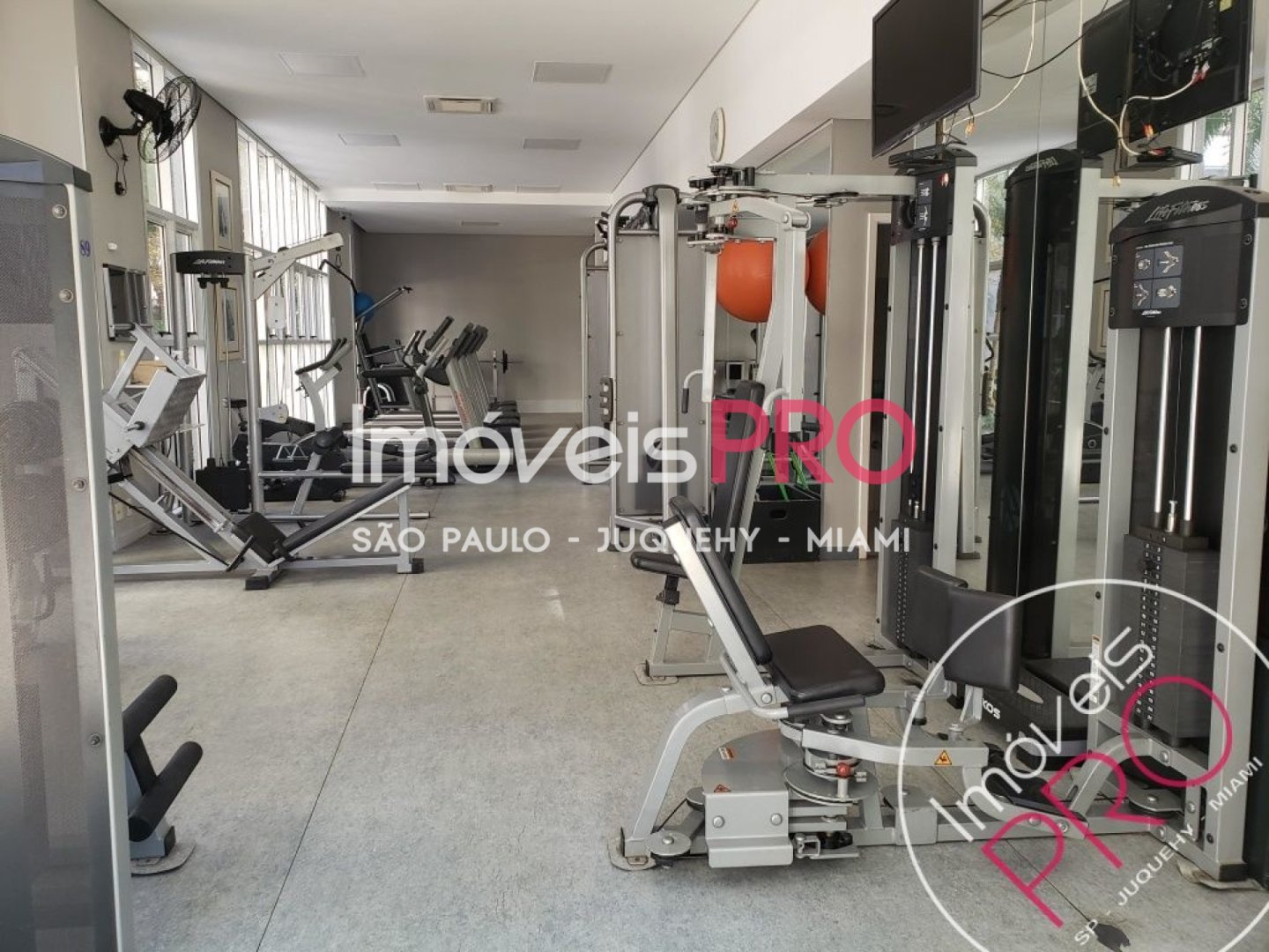 Foto :: https://assets.imoveispro.com.br/thumb/IP37076/apartamento-venda-moema-indios_IP37076_11_1920x1080.jpg?