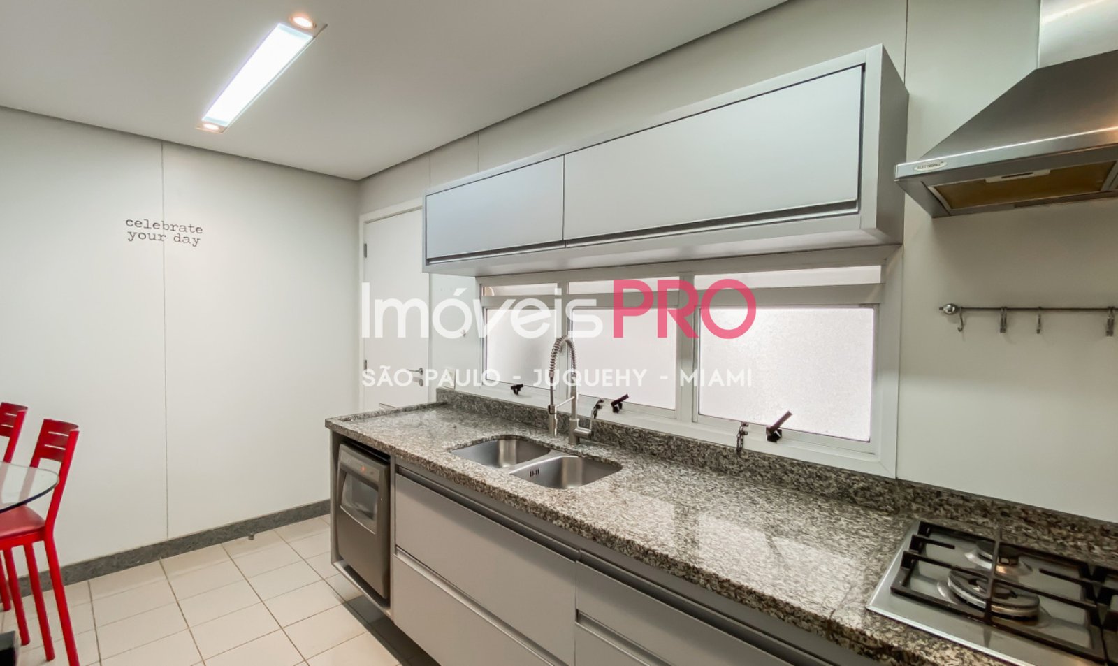 Foto :: https://assets.imoveispro.com.br/thumb/IP37076/apartamento-venda-moema-indios_IP37076_29_1920x1080.jpg?1770921164