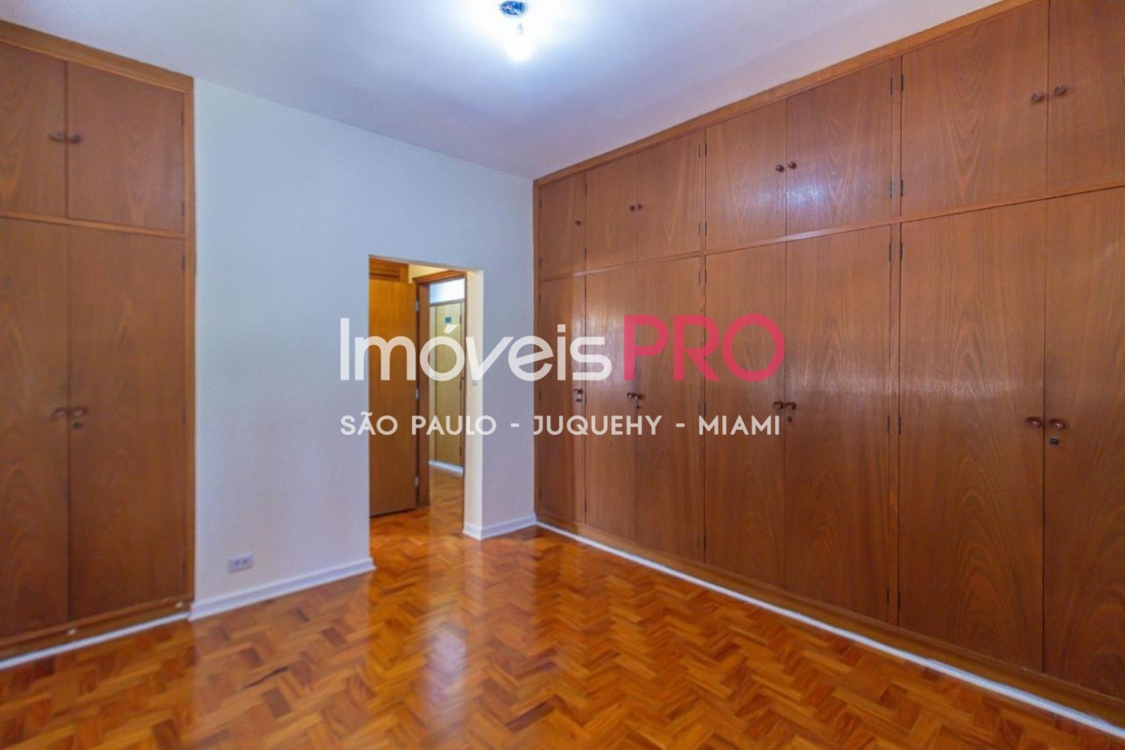 Foto :: https://assets.imoveispro.com.br/thumb/IP37081/apartamento-aluguel-cerqueira-cesar_IP37081_17_1920x1080.jpg?