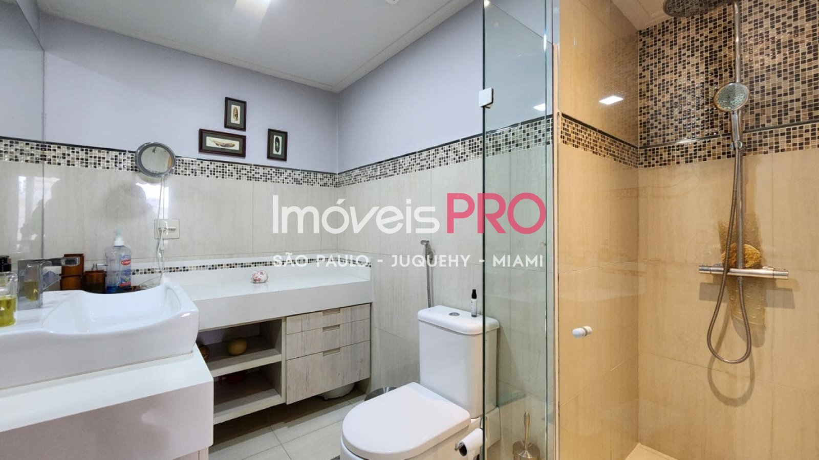 Foto :: IP37097