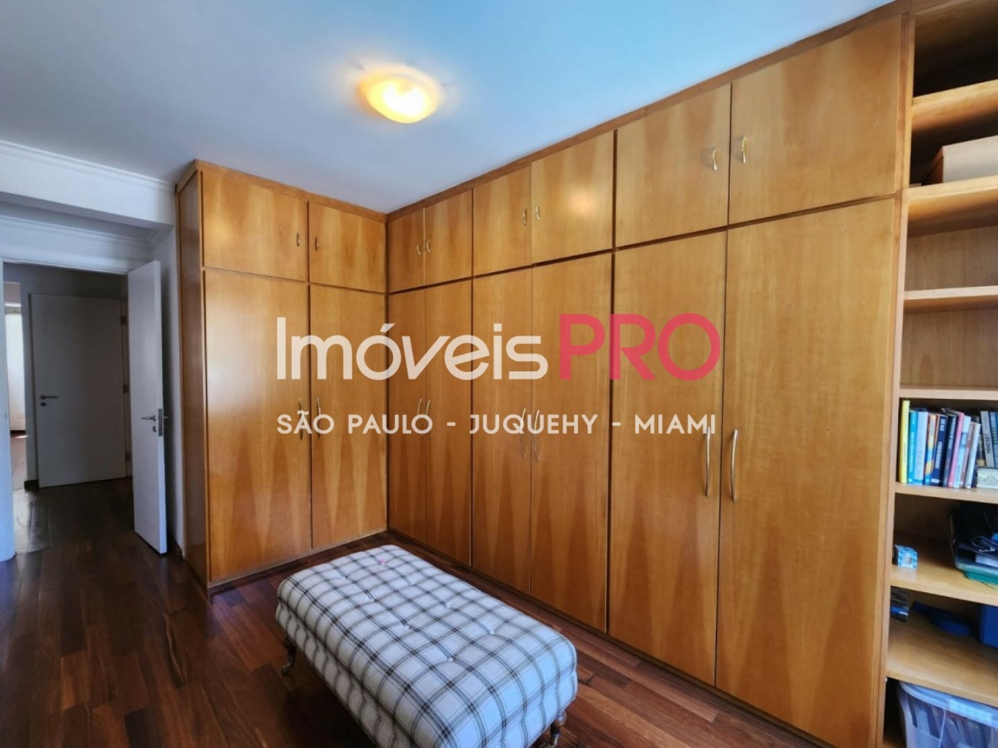 Foto :: https://assets.imoveispro.com.br/thumb/IP37127/apartamento-venda-paineiras-do-morumbi_IP37127_23_1920x1080.jpg?