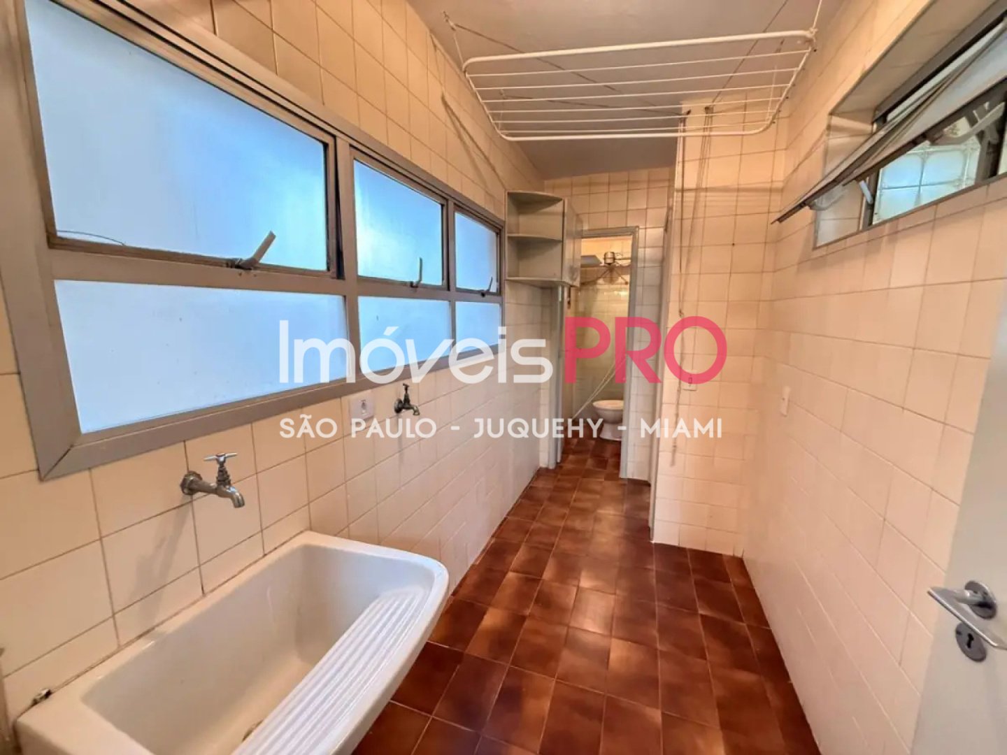 Foto :: https://assets.imoveispro.com.br/thumb/IP37132/apartamento-venda-vila-olimpia_IP37132_17_1920x1080.jpg?