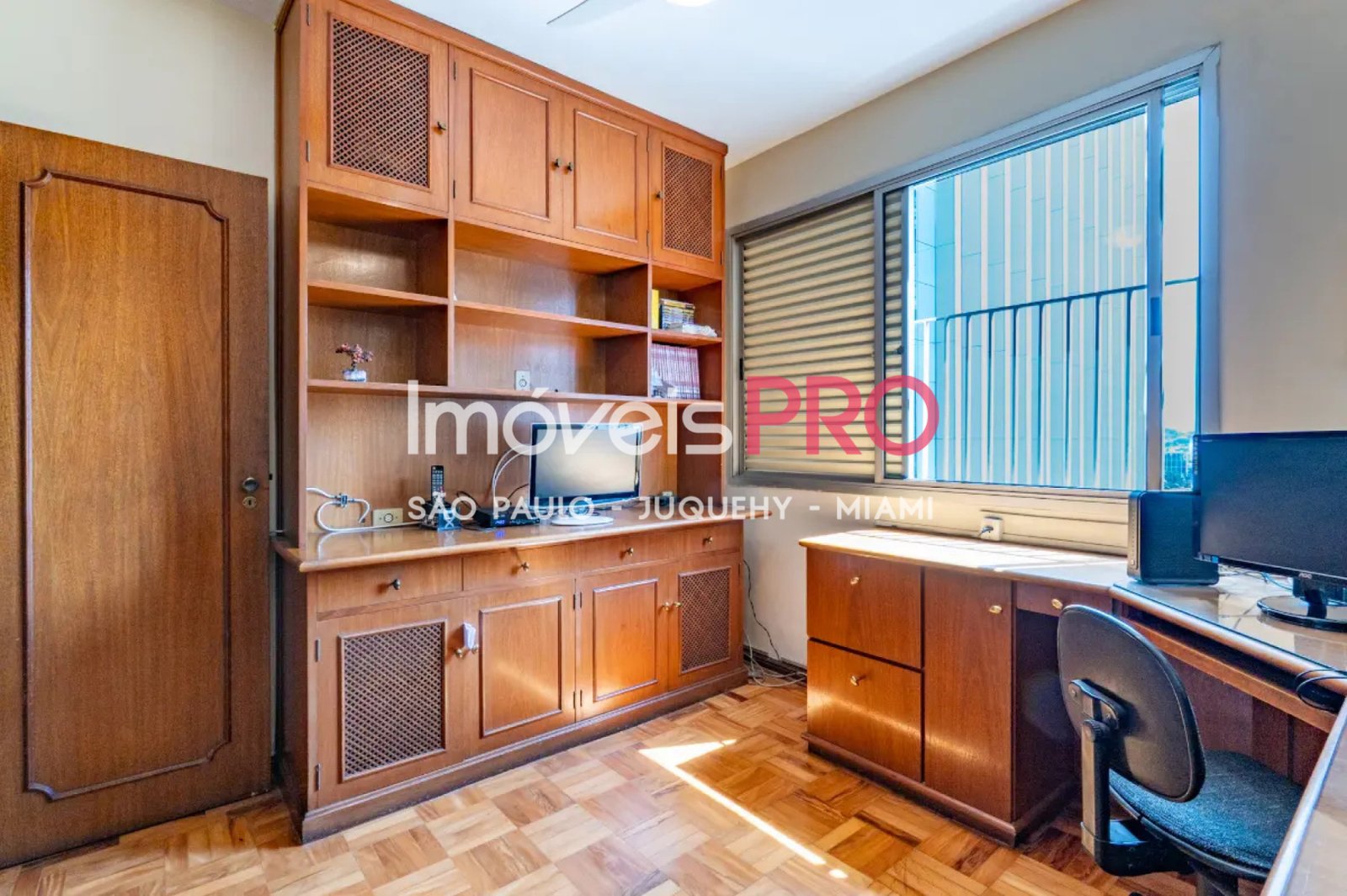 Foto :: https://assets.imoveispro.com.br/thumb/IP37146/apartamento-venda-pinheiros_IP37146_11_1920x1080.jpg?