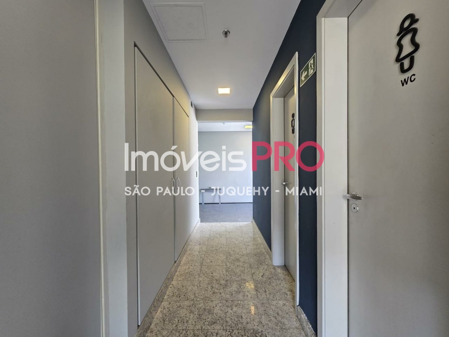 Foto :: https://assets.imoveispro.com.br/thumb/IP37177/conj-comercial-aluguel-itaim-bibi_IP37177_17_1920x1080.jpg?