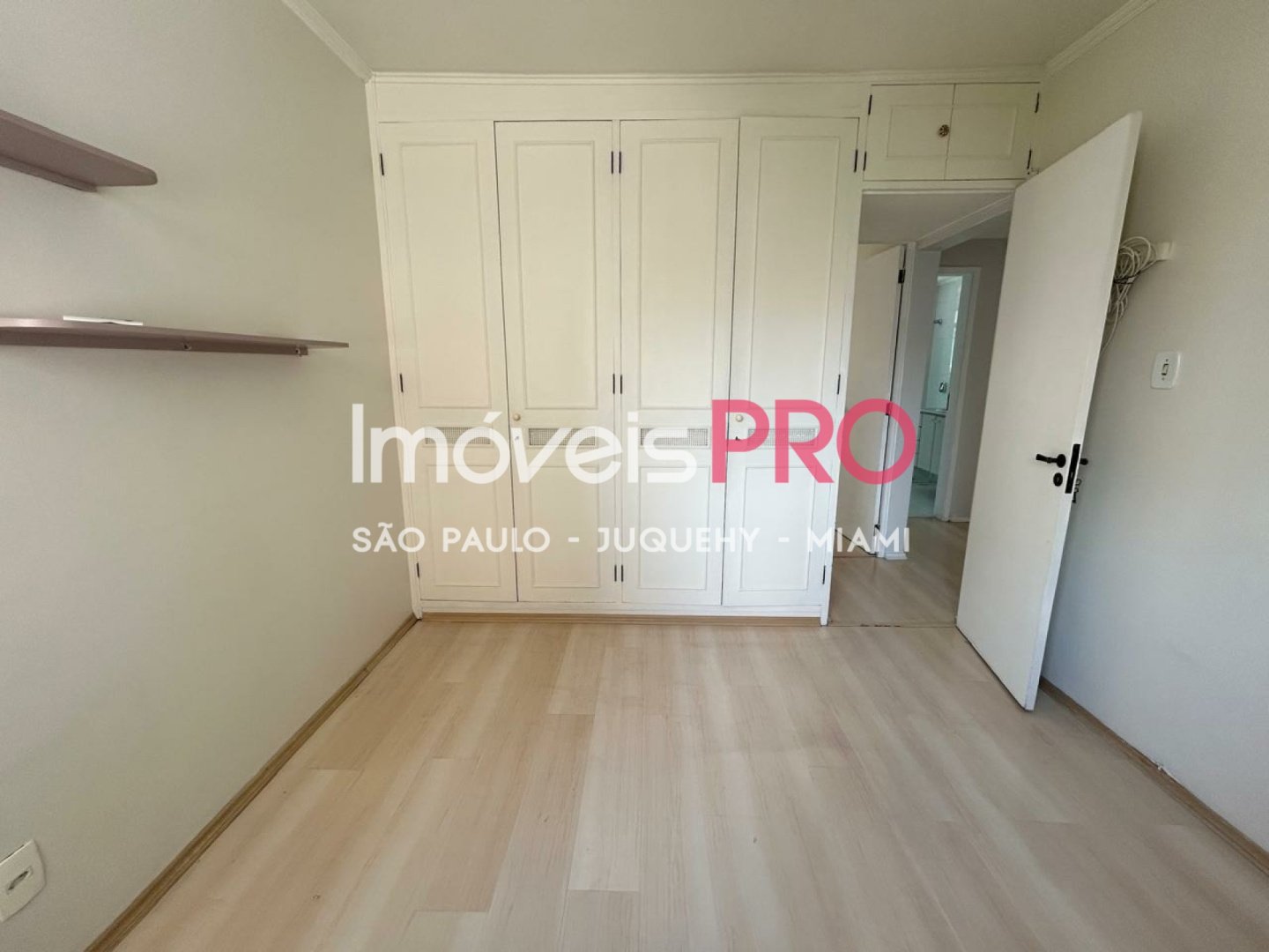 Foto :: IP37191