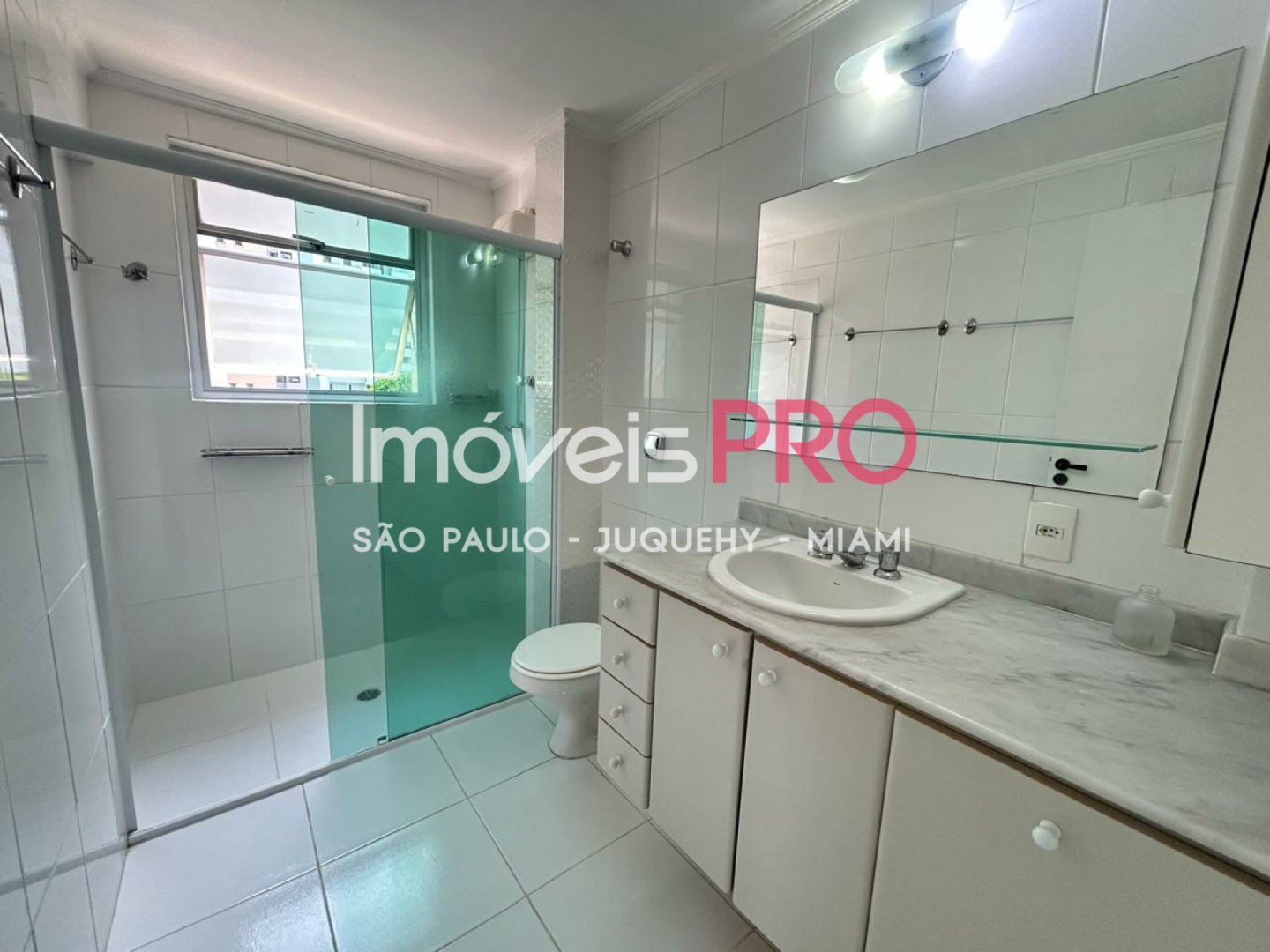 Foto :: IP37191