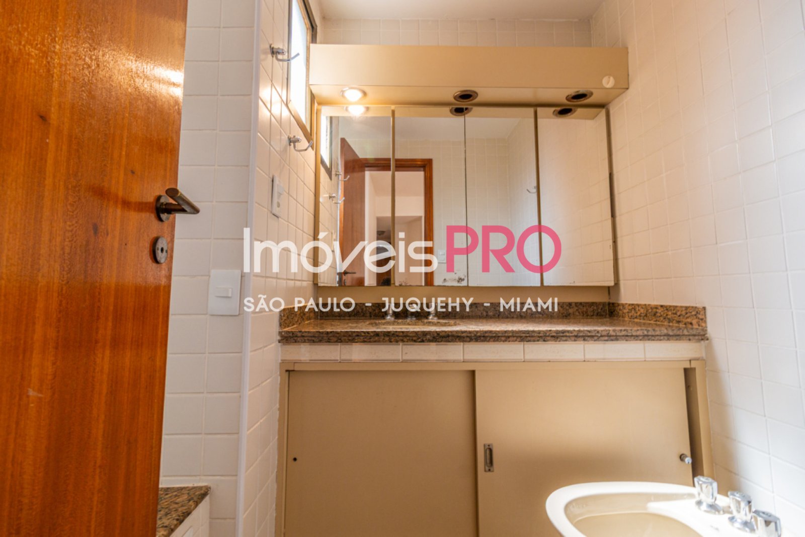 Foto :: https://assets.imoveispro.com.br/thumb/IP37216/apartamento-aluguel-vila-clementino_IP37216_23_1920x1080.jpg?