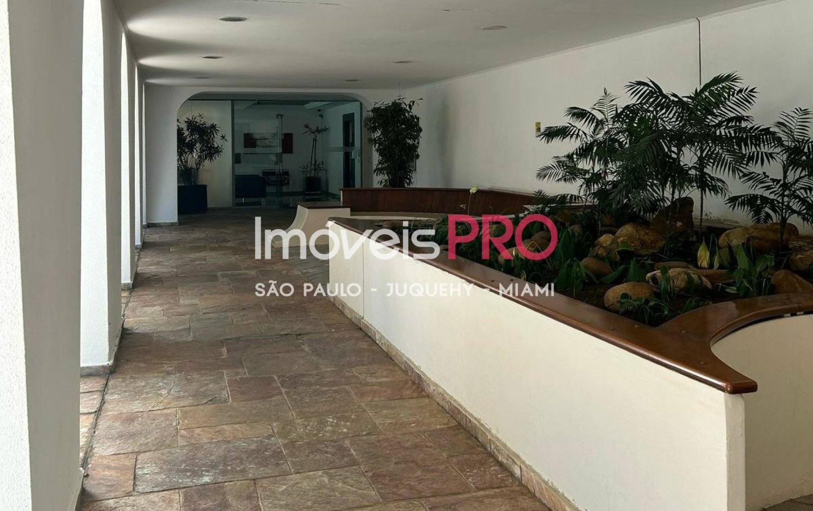 Foto :: https://assets.imoveispro.com.br/thumb/IP37221/apartamento-venda-jardim-marajoara_IP37221_35_1920x1080.jpg?