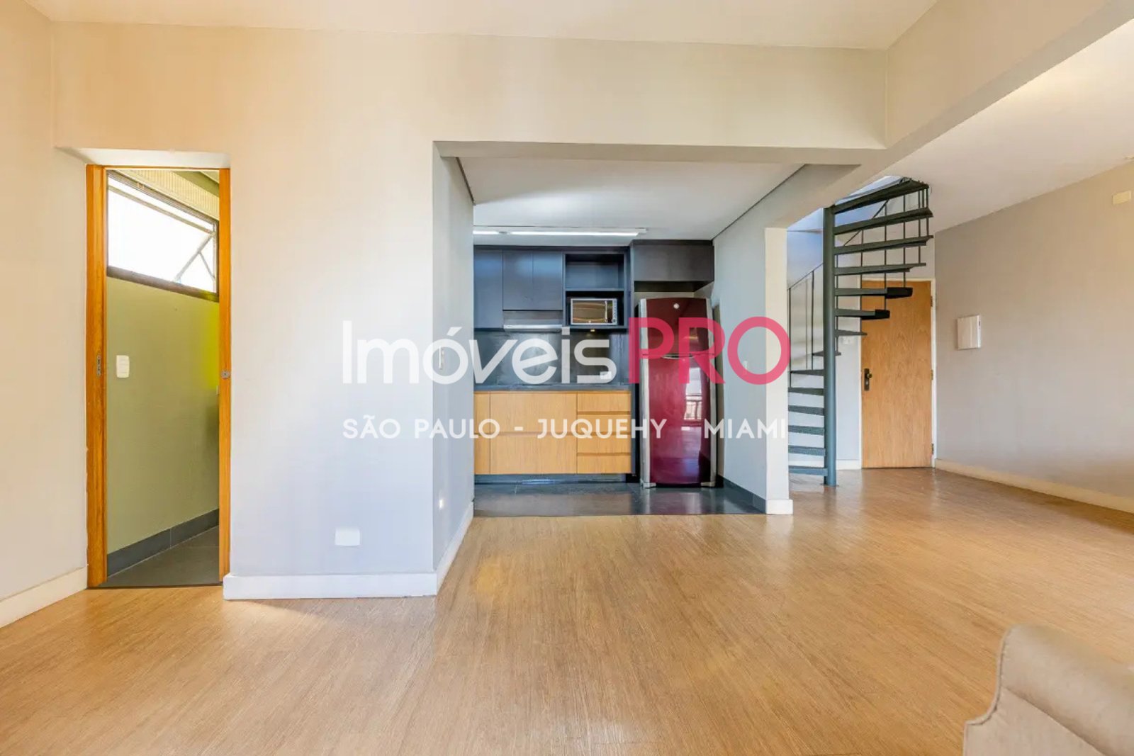 Foto :: https://assets.imoveispro.com.br/thumb/IP37223/cobertura-duplex-venda-itaim-bibi_IP37223_11_1920x1080.jpg?