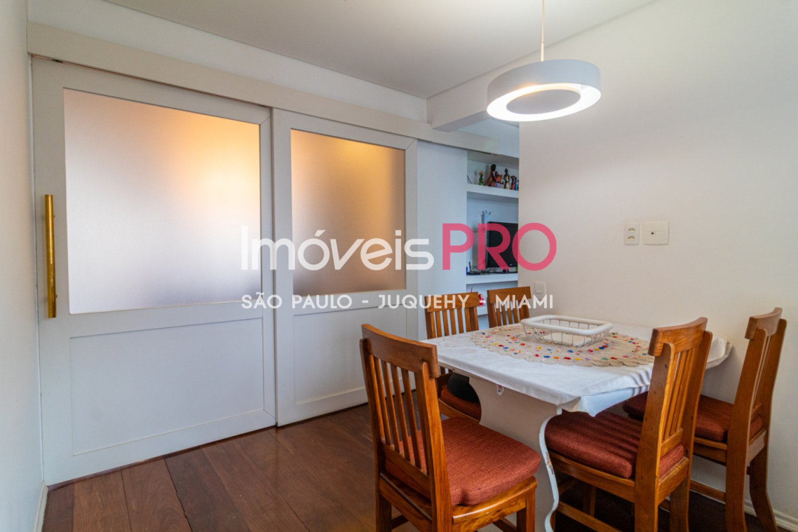 Foto :: https://assets.imoveispro.com.br/thumb/IP37238/apartamento-venda-brooklin_IP37238_17_1920x1080.jpg?