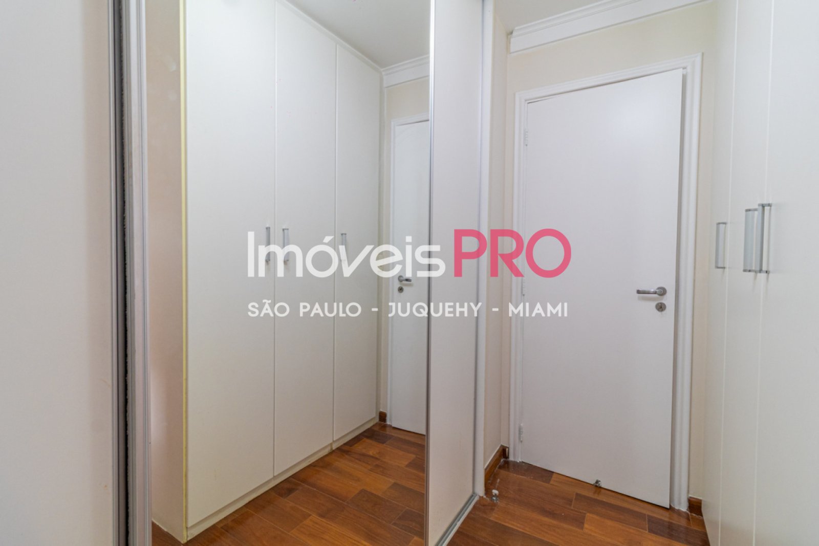 Foto :: https://assets.imoveispro.com.br/thumb/IP37239/apartamento-venda-brooklin_IP37239_23_1920x1080.jpg?