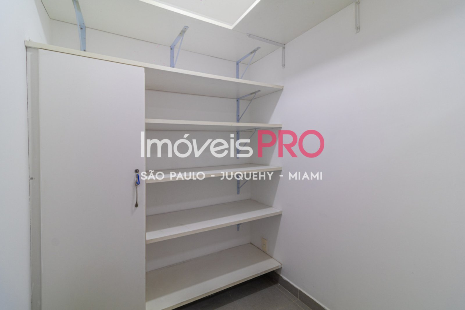 Foto :: https://assets.imoveispro.com.br/thumb/IP37239/apartamento-venda-brooklin_IP37239_35_1920x1080.jpg?