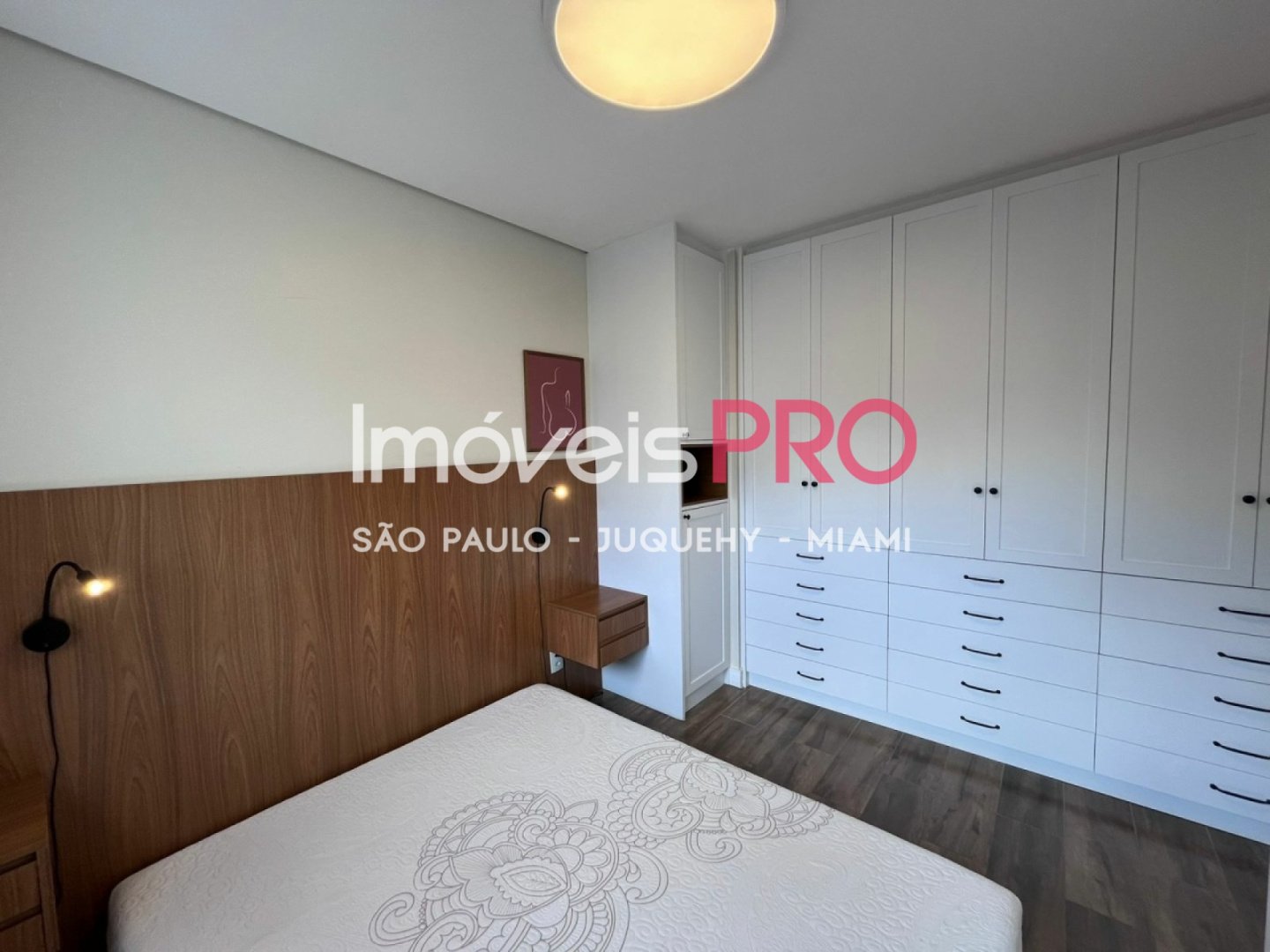 Foto :: https://assets.imoveispro.com.br/thumb/IP37252/apartamento-venda-moema-passaros_IP37252_17_1920x1080.jpg?