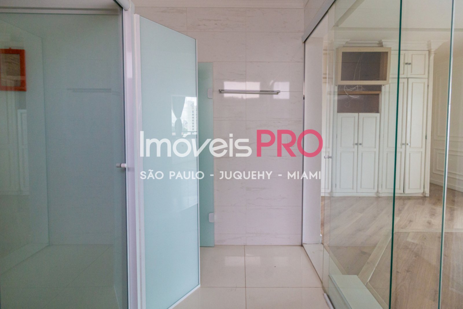 Foto :: https://assets.imoveispro.com.br/thumb/IP37258/apartamento-venda-campo-belo_IP37258_17_1920x1080.jpg?