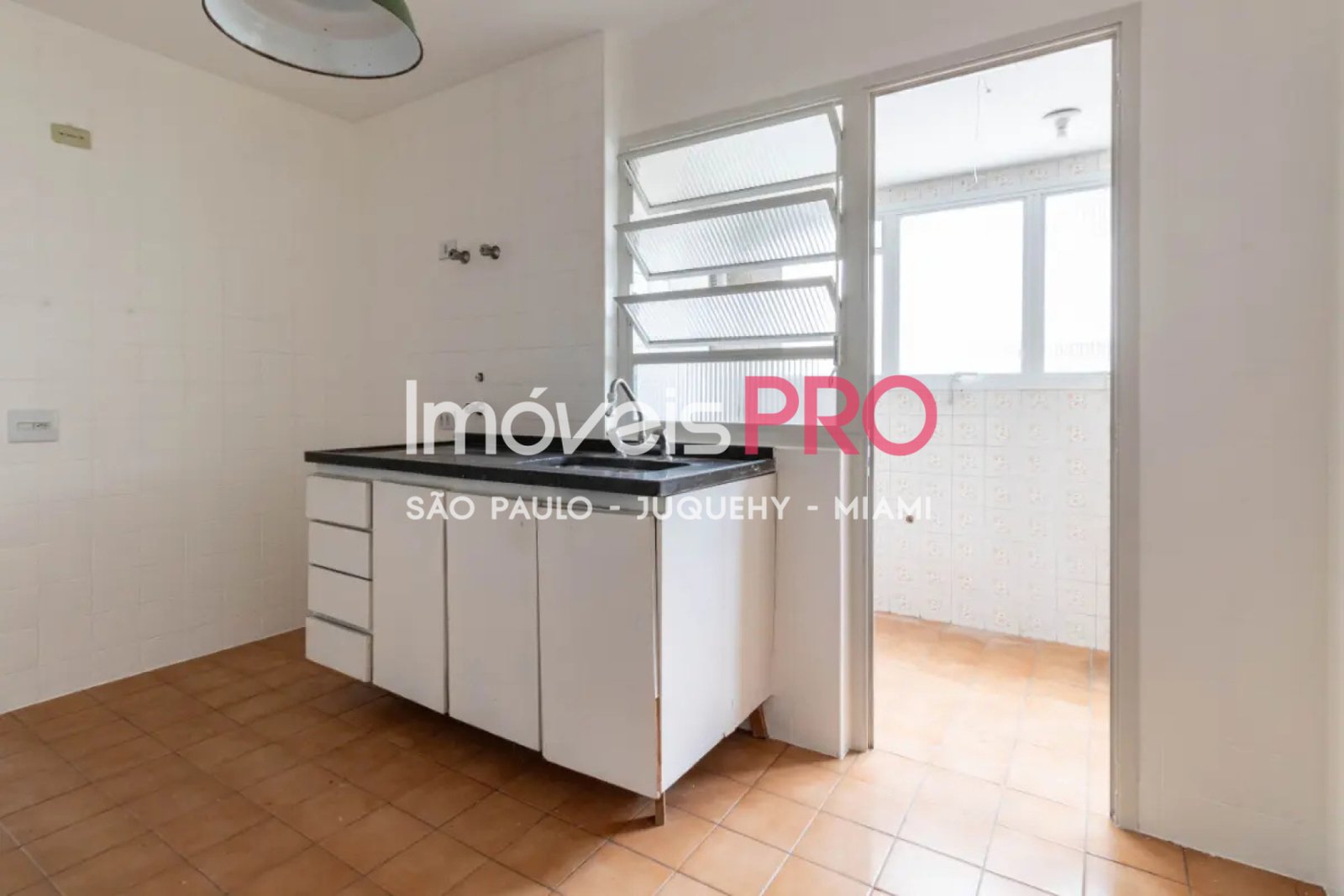 Foto :: https://assets.imoveispro.com.br/thumb/IP37274/apartamento-venda-pinheiros_IP37274_17_1920x1080.jpg?
