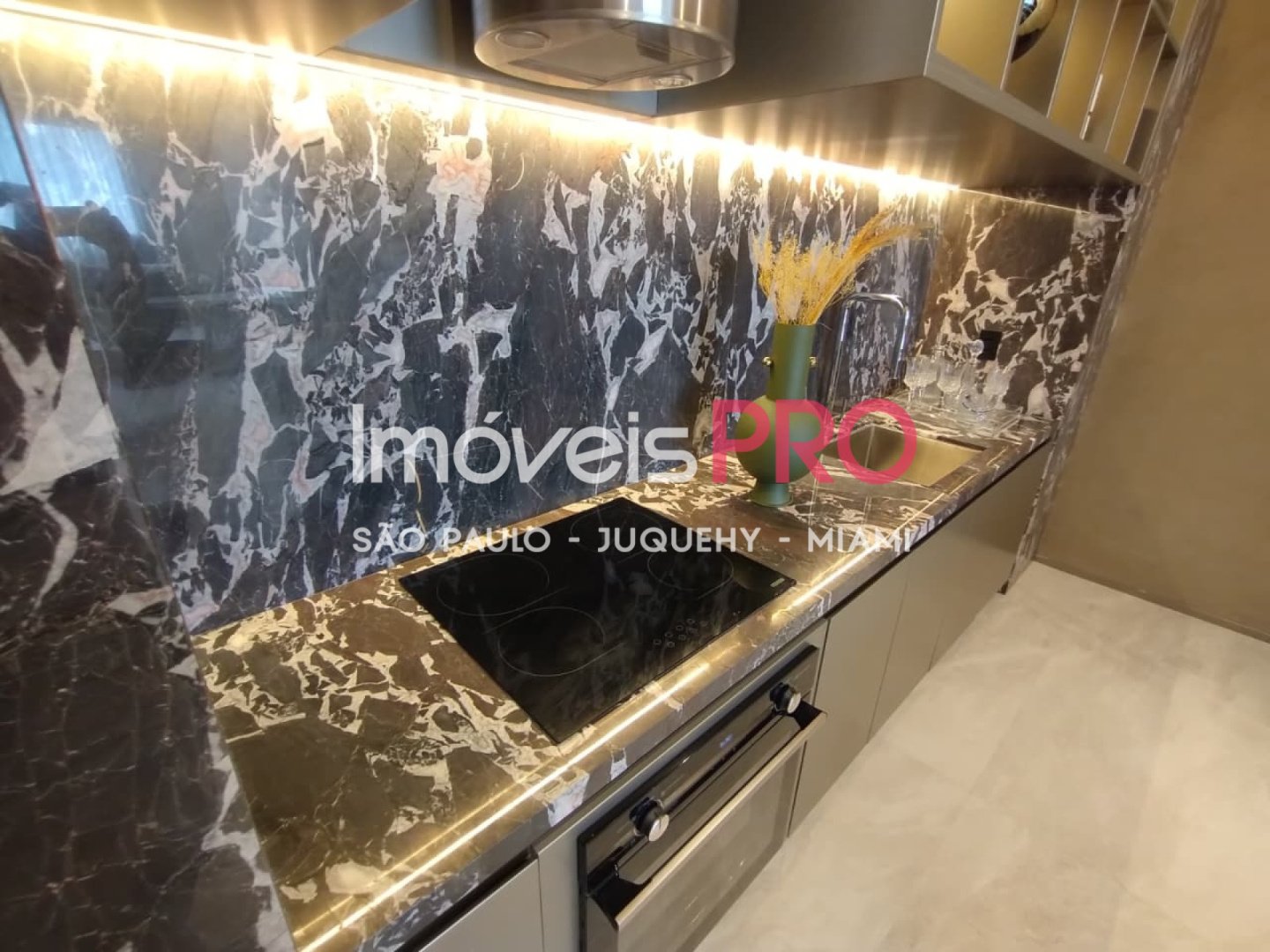 Foto :: https://assets.imoveispro.com.br/thumb/IP37284/apartamento-aluguel-perdizes_IP37284_29_1920x1080.jpg?