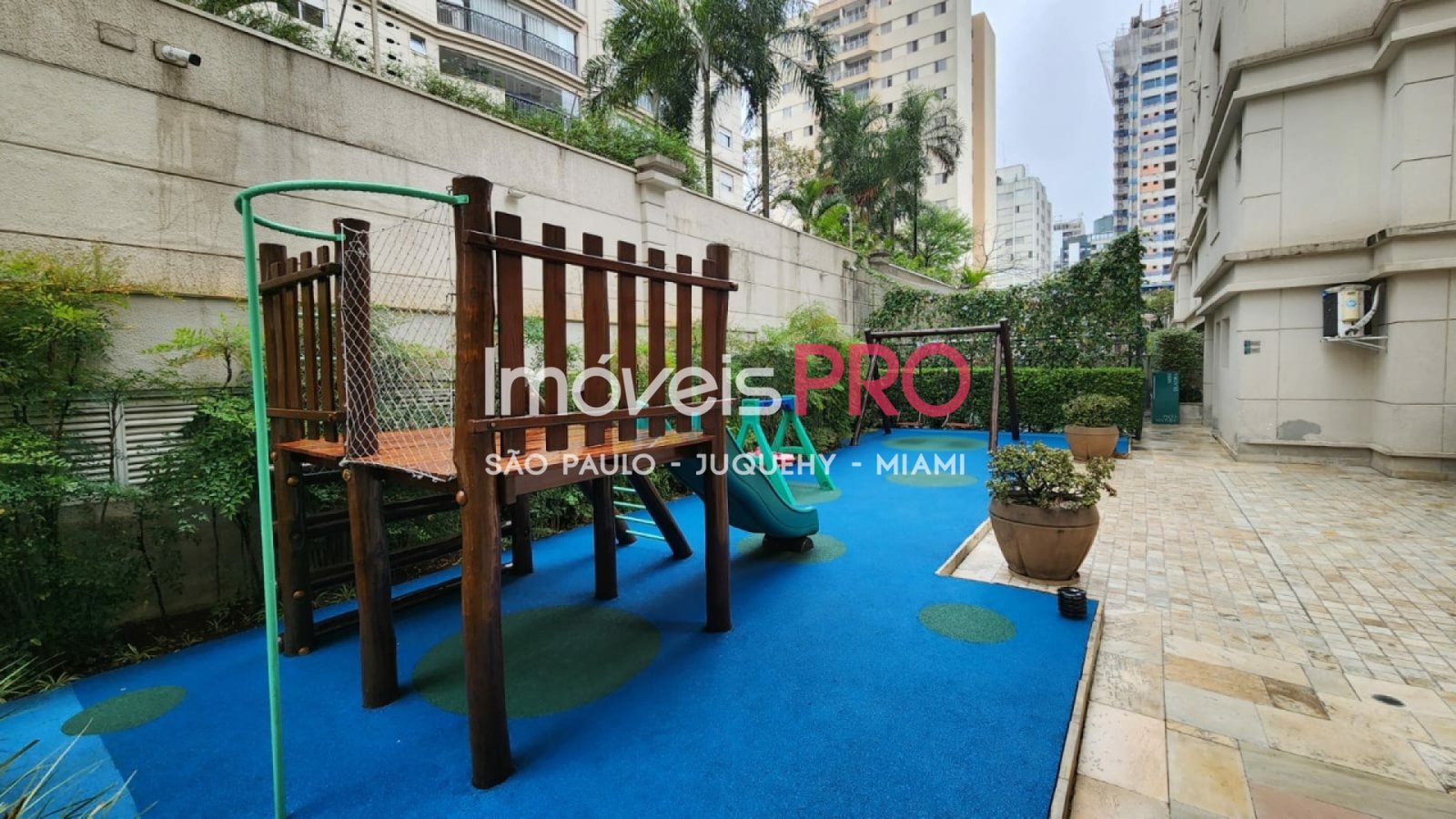 Foto :: https://assets.imoveispro.com.br/thumb/IP37294/apartamento-venda-campo-belo_IP37294_35_1920x1080.jpg?