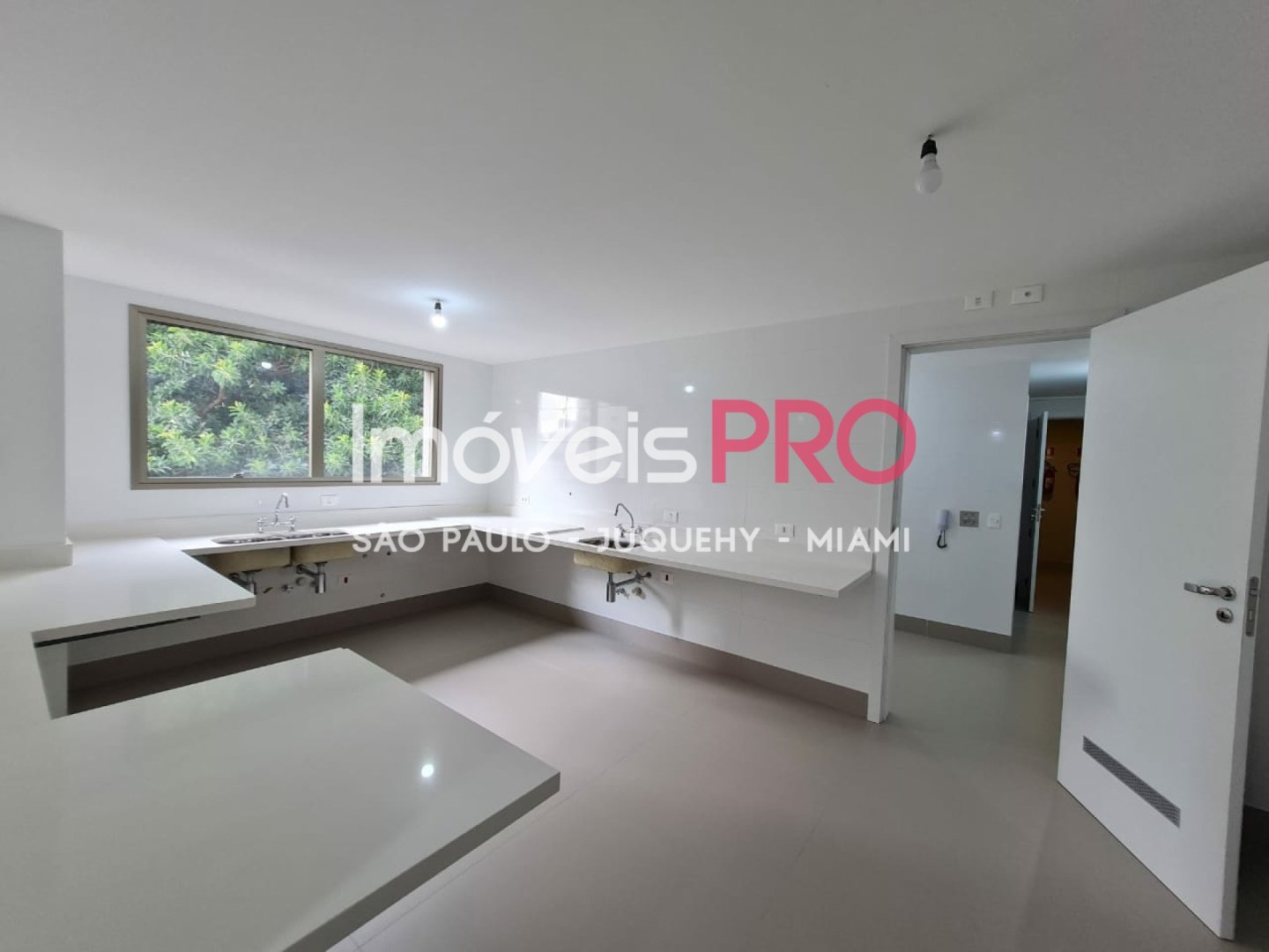 Foto :: https://assets.imoveispro.com.br/thumb/IP37298/apartamento-venda-higienopolis_IP37298_11_1920x1080.jpg?