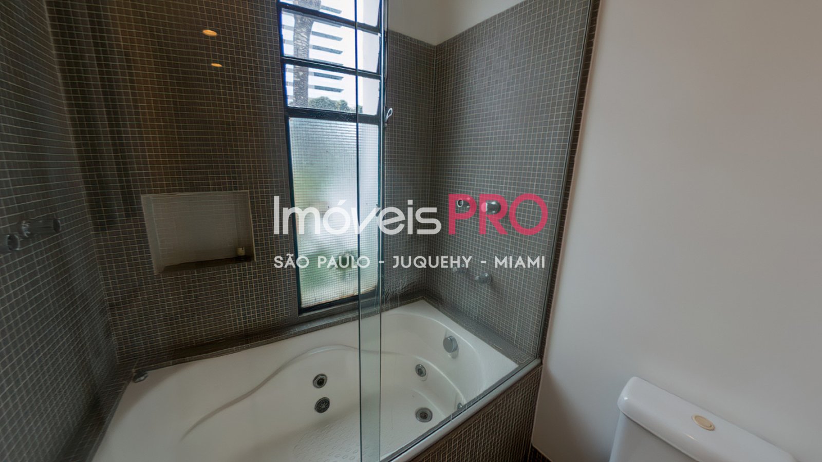 Foto :: https://assets.imoveispro.com.br/thumb/IP37300/sobrado-venda-vila-cordeiro_IP37300_17_1920x1080.jpg?