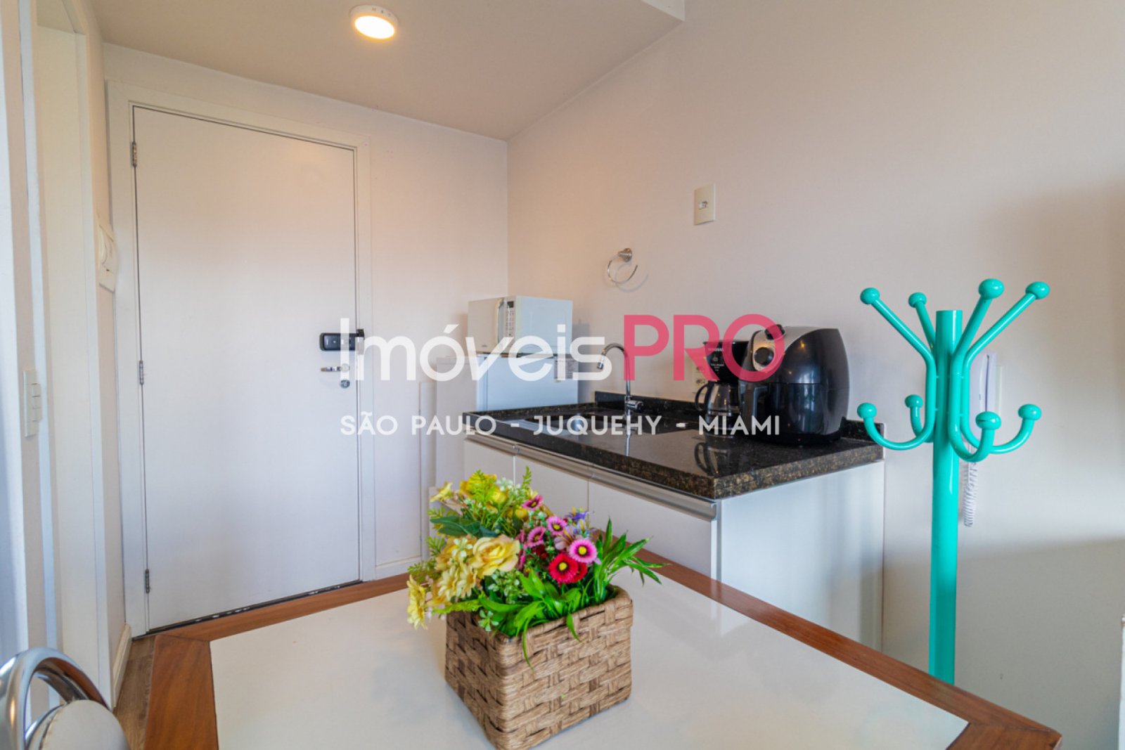 Foto :: https://assets.imoveispro.com.br/thumb/IP37302/apartamento-aluguel-moema-passaros_IP37302_11_1920x1080.jpg?