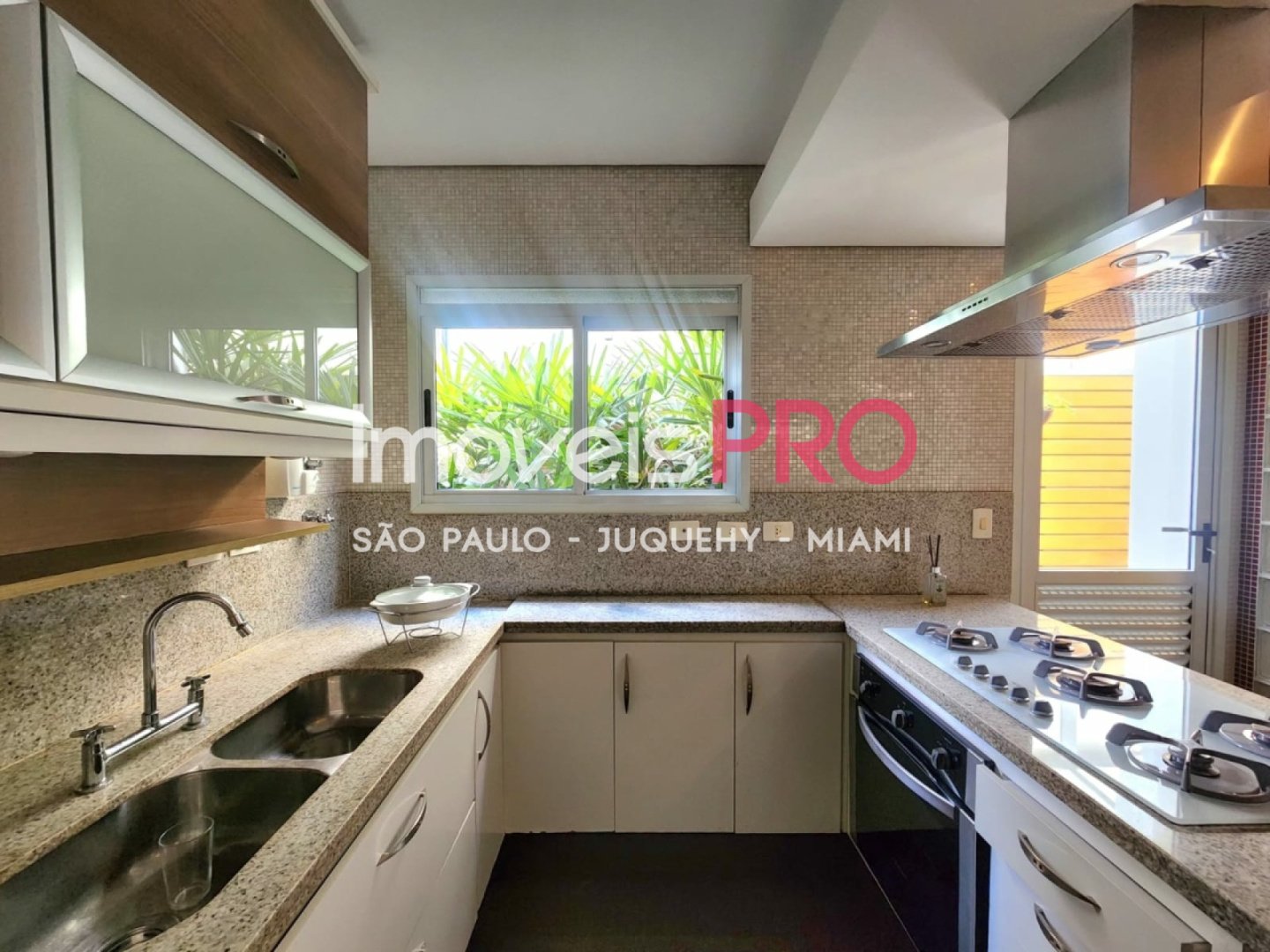 Foto :: https://assets.imoveispro.com.br/thumb/IP37316/condominio-venda-jardim-panorama_IP37316_17_1920x1080.jpg?