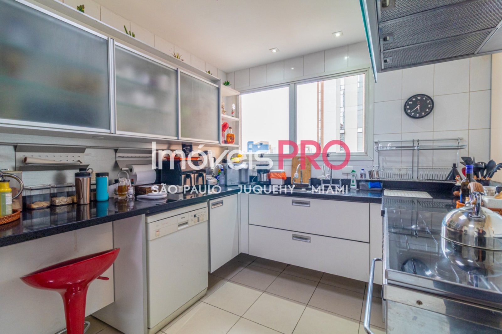 Foto :: https://assets.imoveispro.com.br/thumb/IP37343/apartamento-venda-morumbi_IP37343_47_1920x1080.jpg?