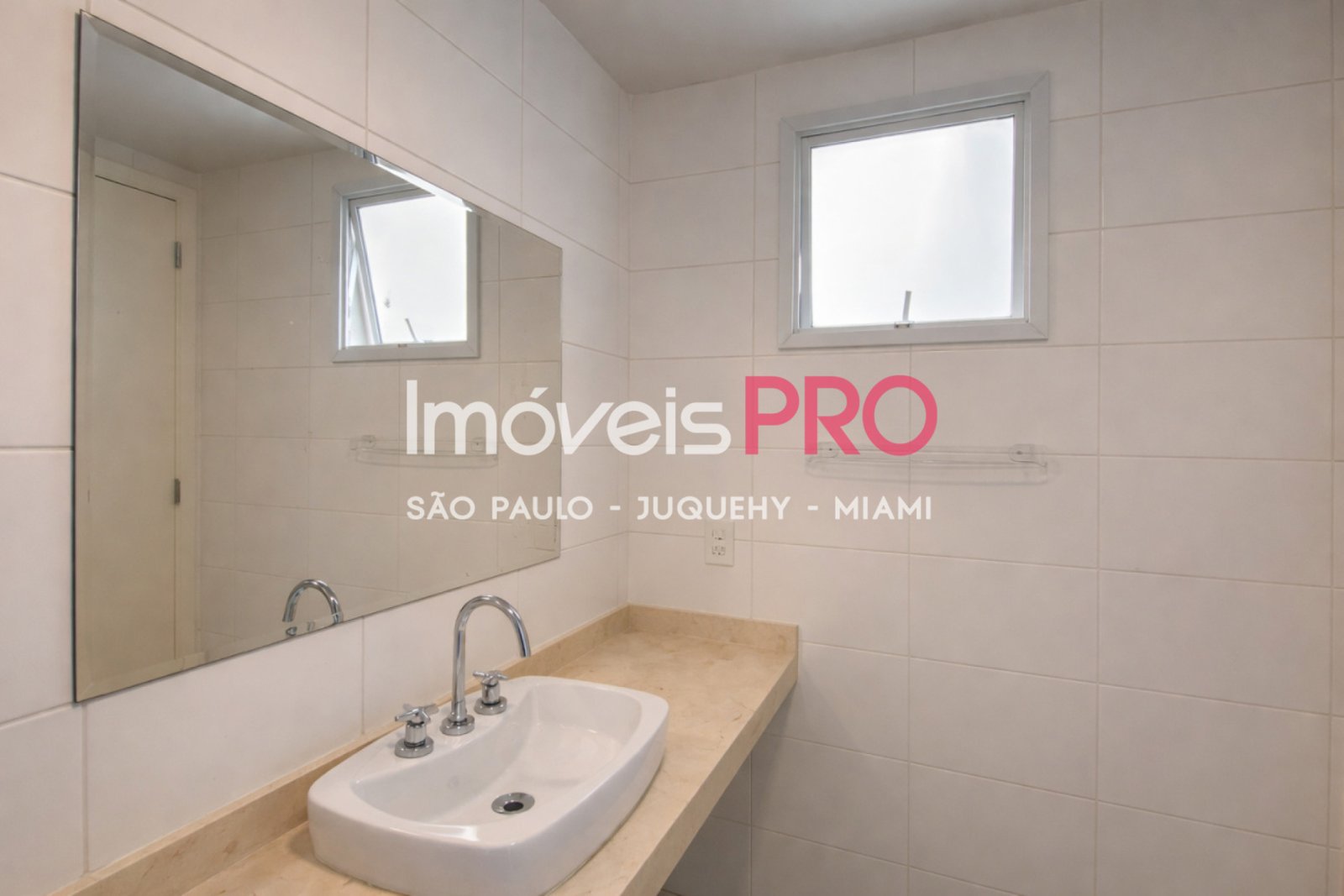 Foto :: https://assets.imoveispro.com.br/thumb/IP37360/apartamento-venda-campo-belo_IP37360_11_1920x1080.jpg?