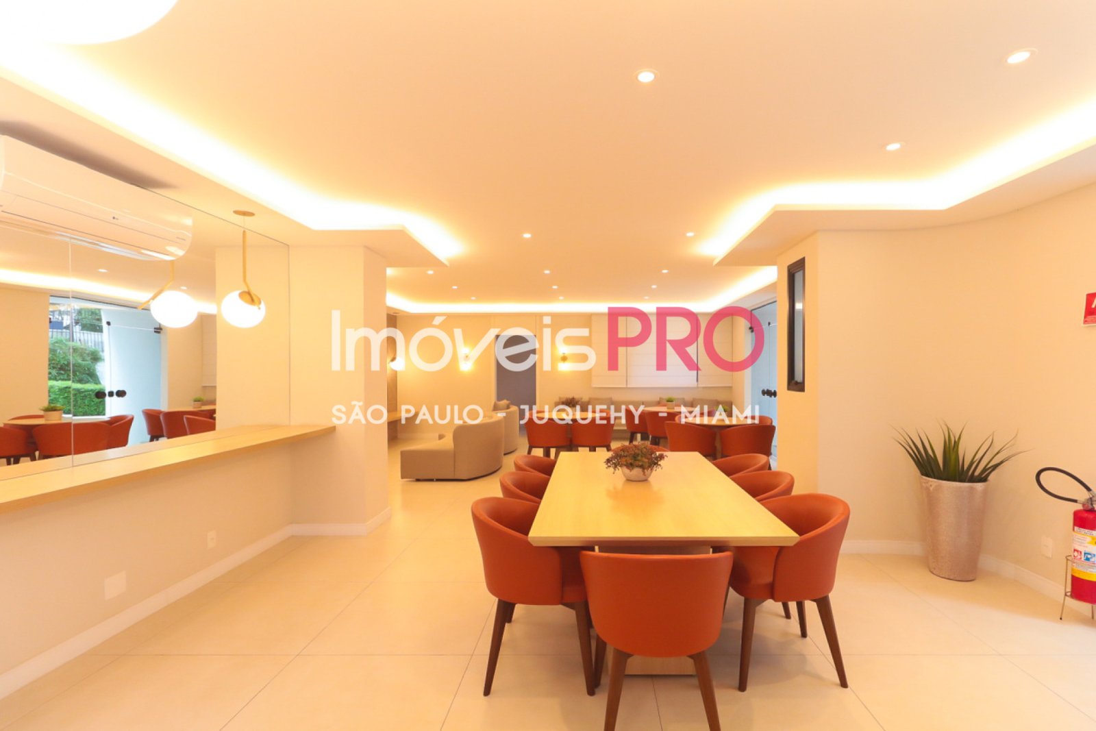 Foto :: https://assets.imoveispro.com.br/thumb/IP37361/apartamento-venda-moema-passaros_IP37361_17_1920x1080.jpg?