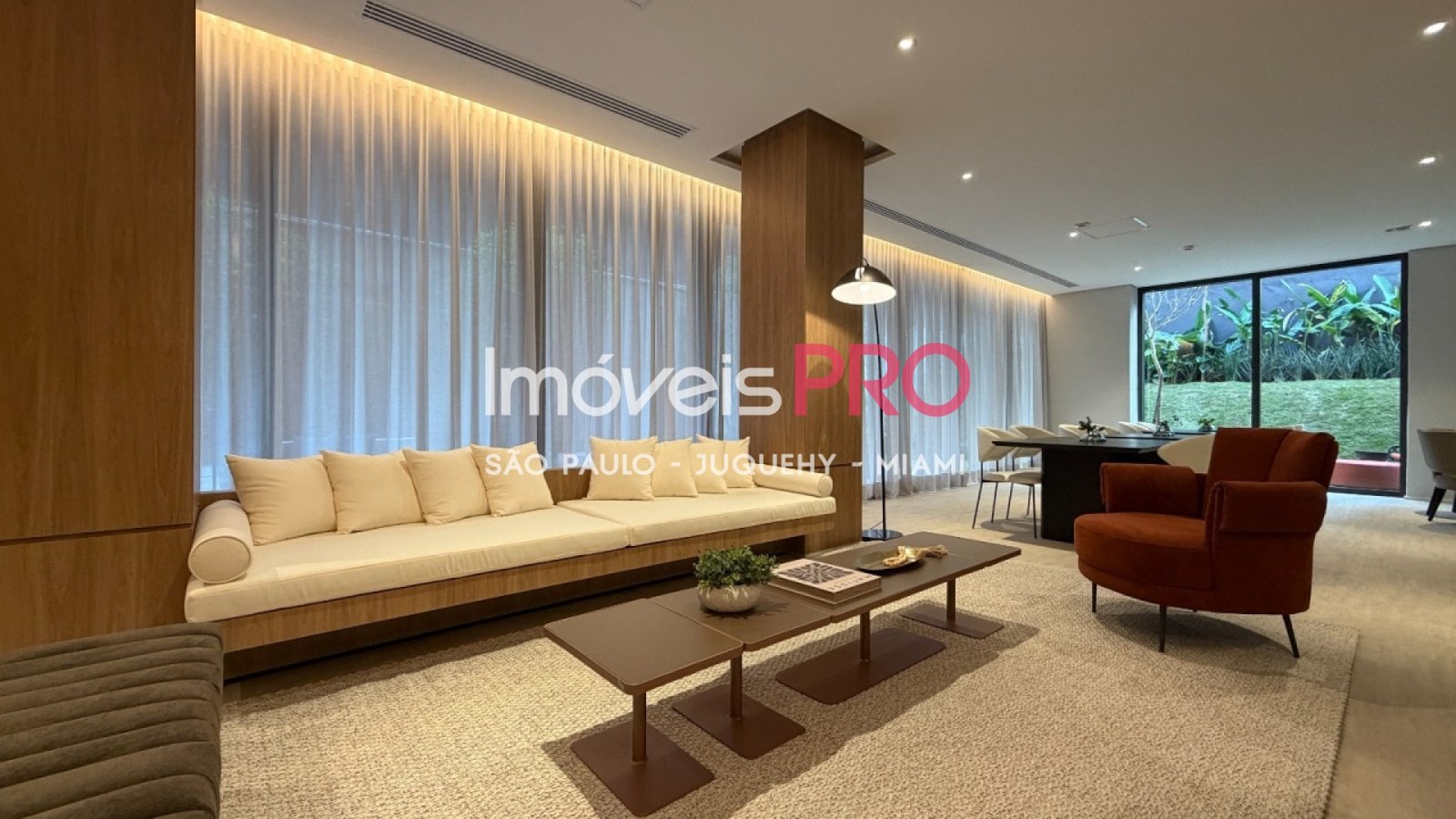 Foto :: IP37375