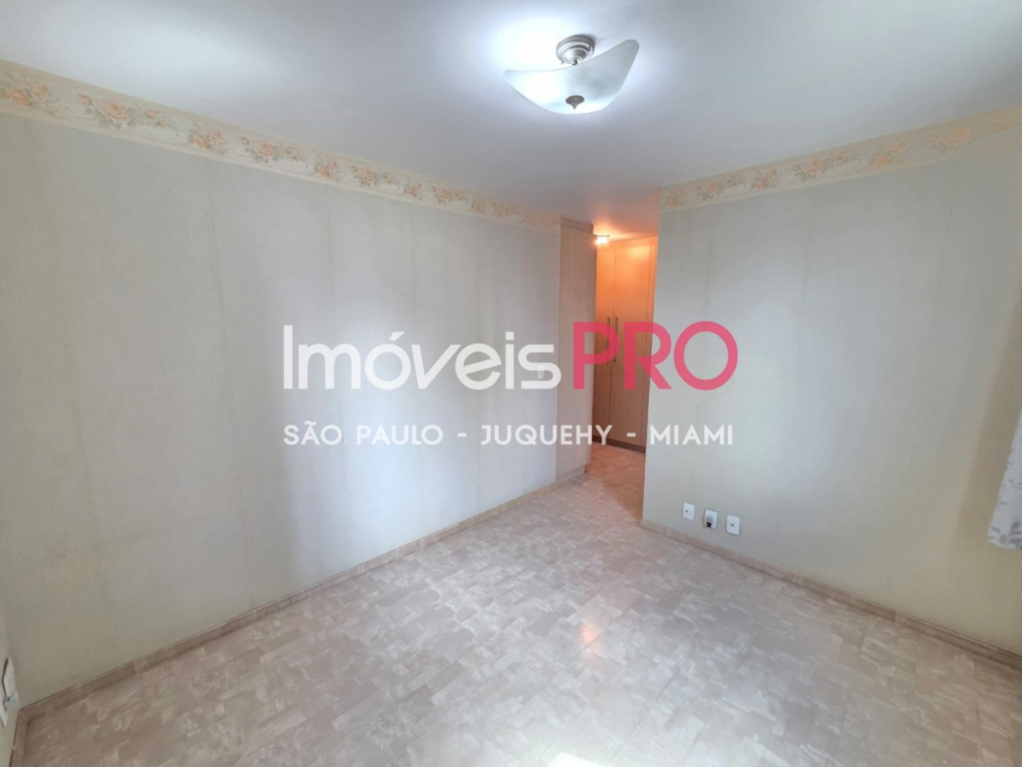 Foto :: https://assets.imoveispro.com.br/thumb/IP37383/apartamento-venda-brooklin_IP37383_11_1920x1080.jpg?