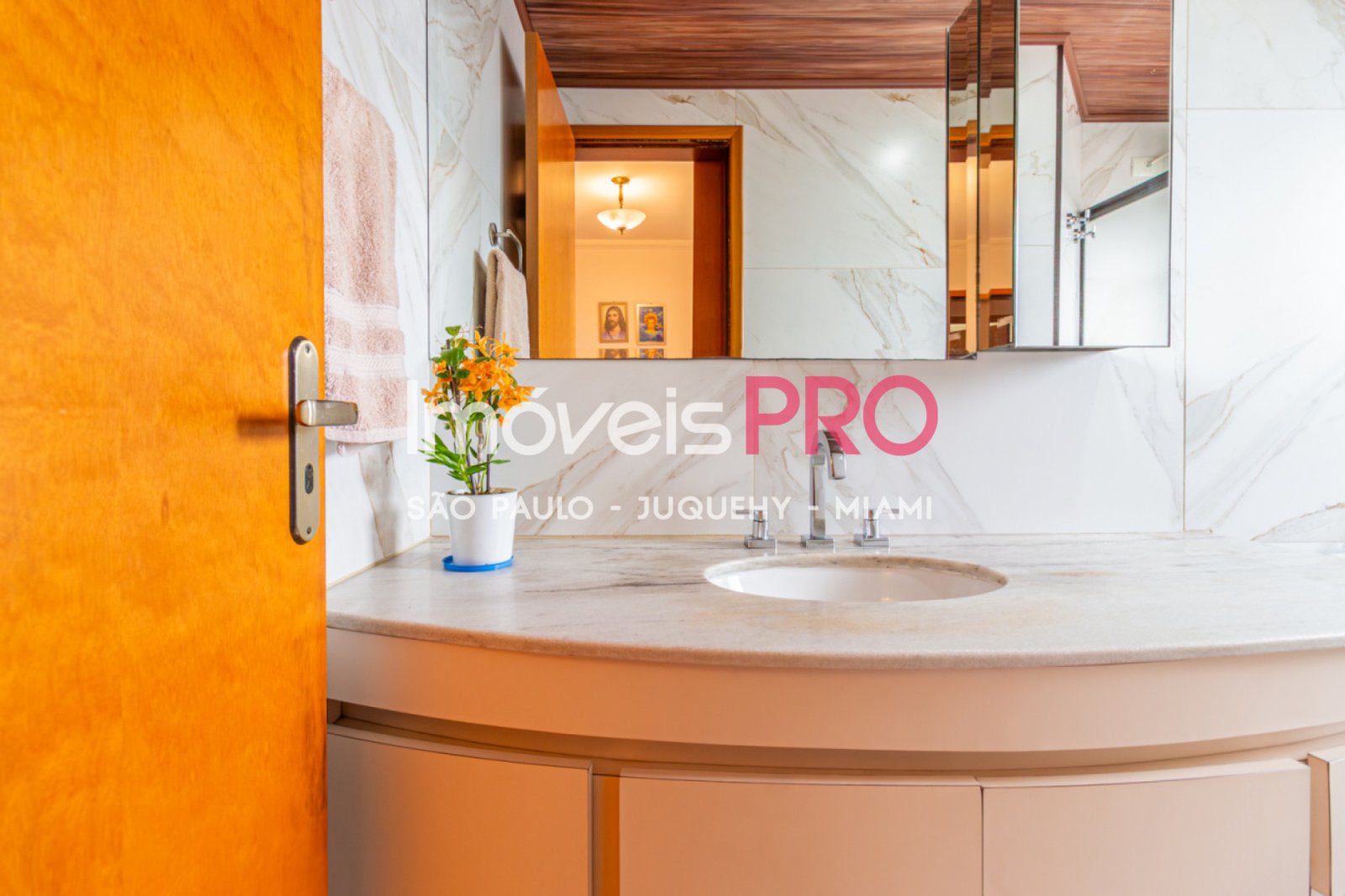 Foto :: https://assets.imoveispro.com.br/thumb/IP37391/apartamento-venda-vila-mariana_IP37391_17_1920x1080.jpg?