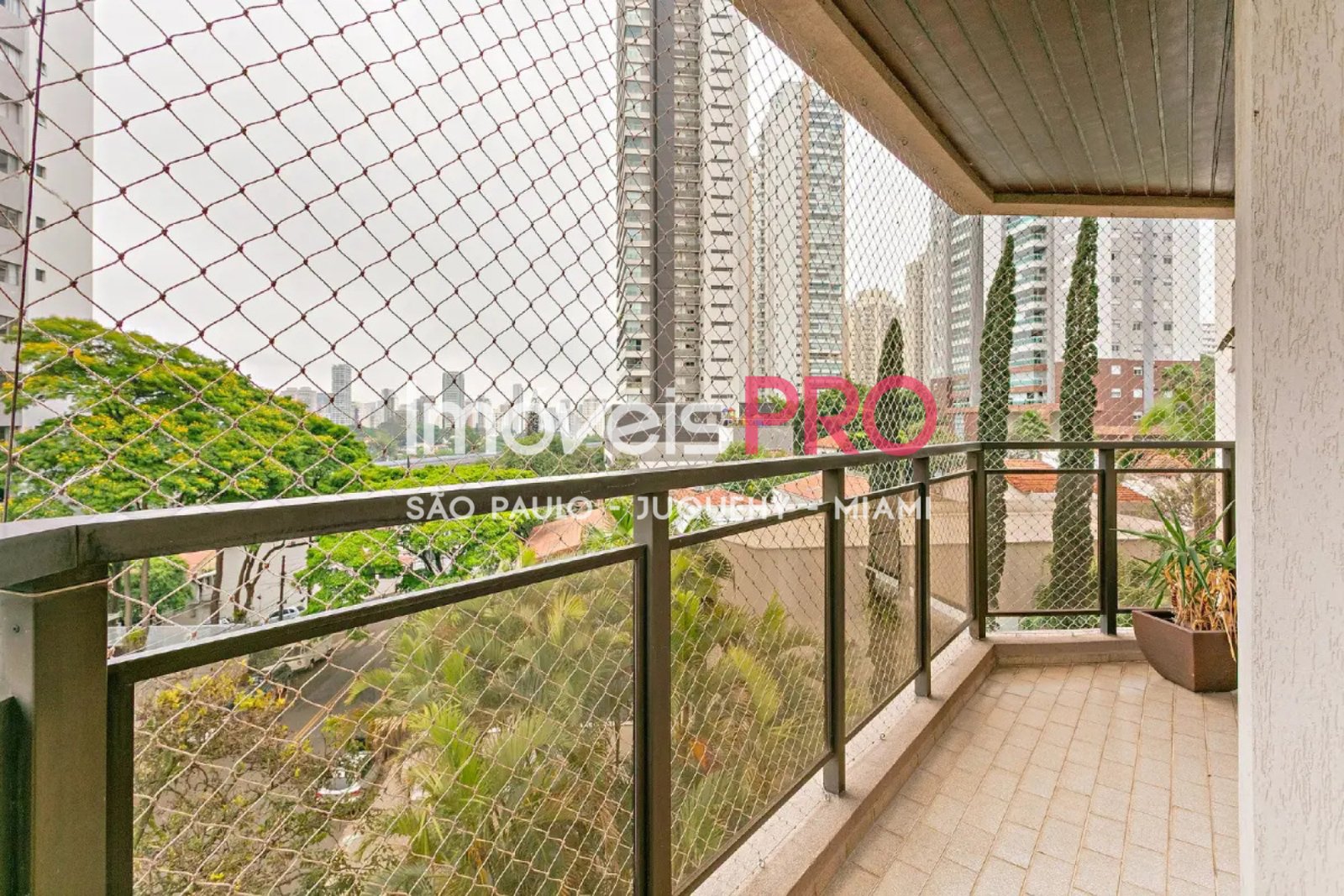 Foto :: https://assets.imoveispro.com.br/thumb/IP37419/apartamento-venda-campo-belo_IP37419_11_1920x1080.jpg?
