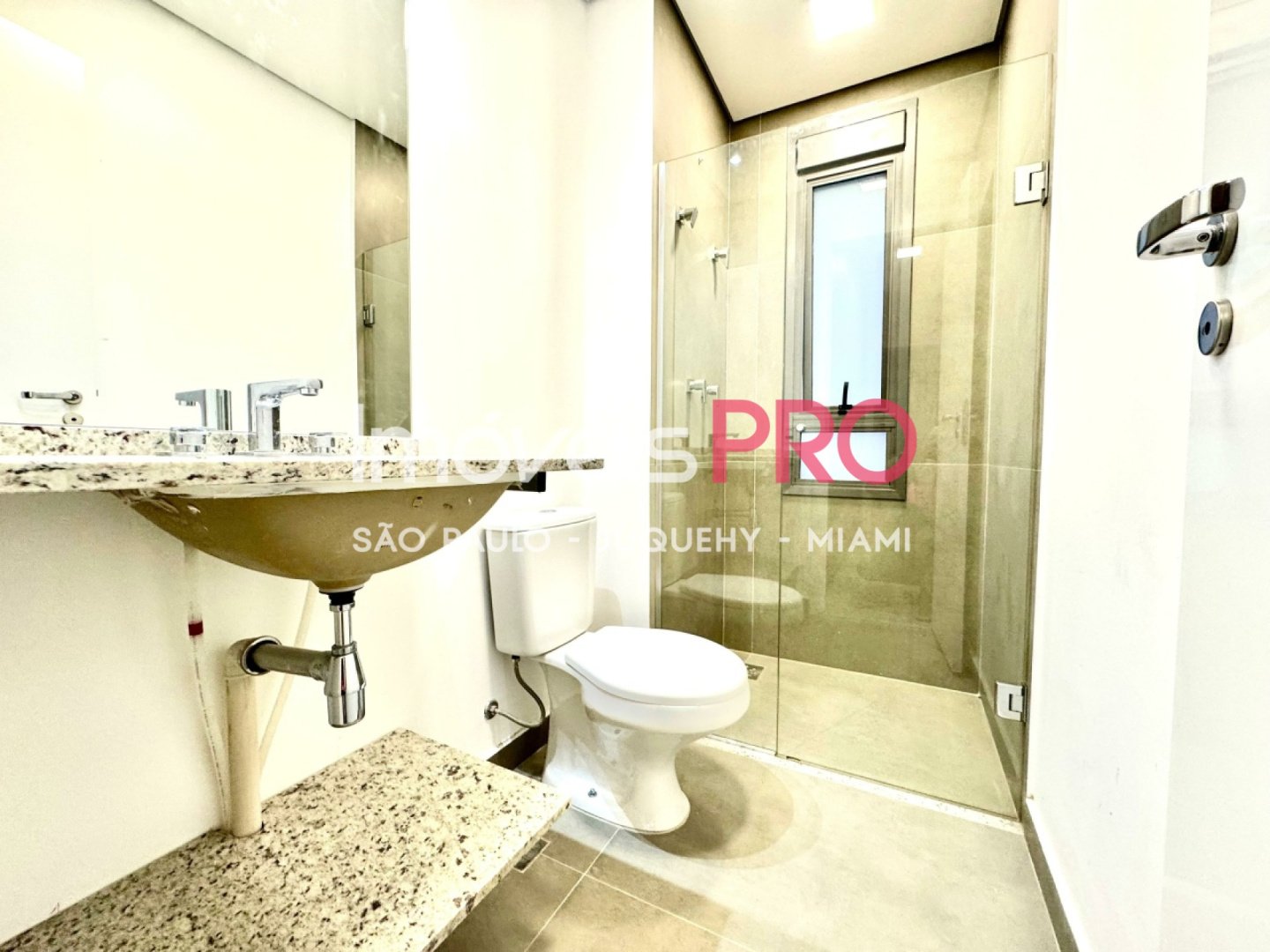 Foto :: https://assets.imoveispro.com.br/thumb/IP37436/apartamento-venda-moema_IP37436_17_1920x1080.jpg?