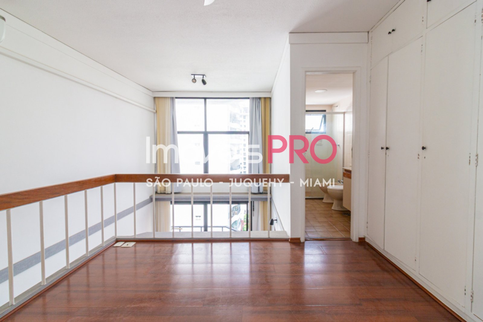 Foto :: https://assets.imoveispro.com.br/thumb/IP37448/apartamento-venda-itaim-bibi_IP37448_17_1920x1080.jpg?