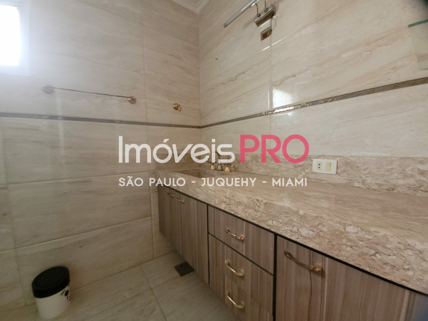 Foto :: https://assets.imoveispro.com.br/thumb/IP37452/sobrado-aluguel-vila-sonia_IP37452_11_1920x1080.jpg?