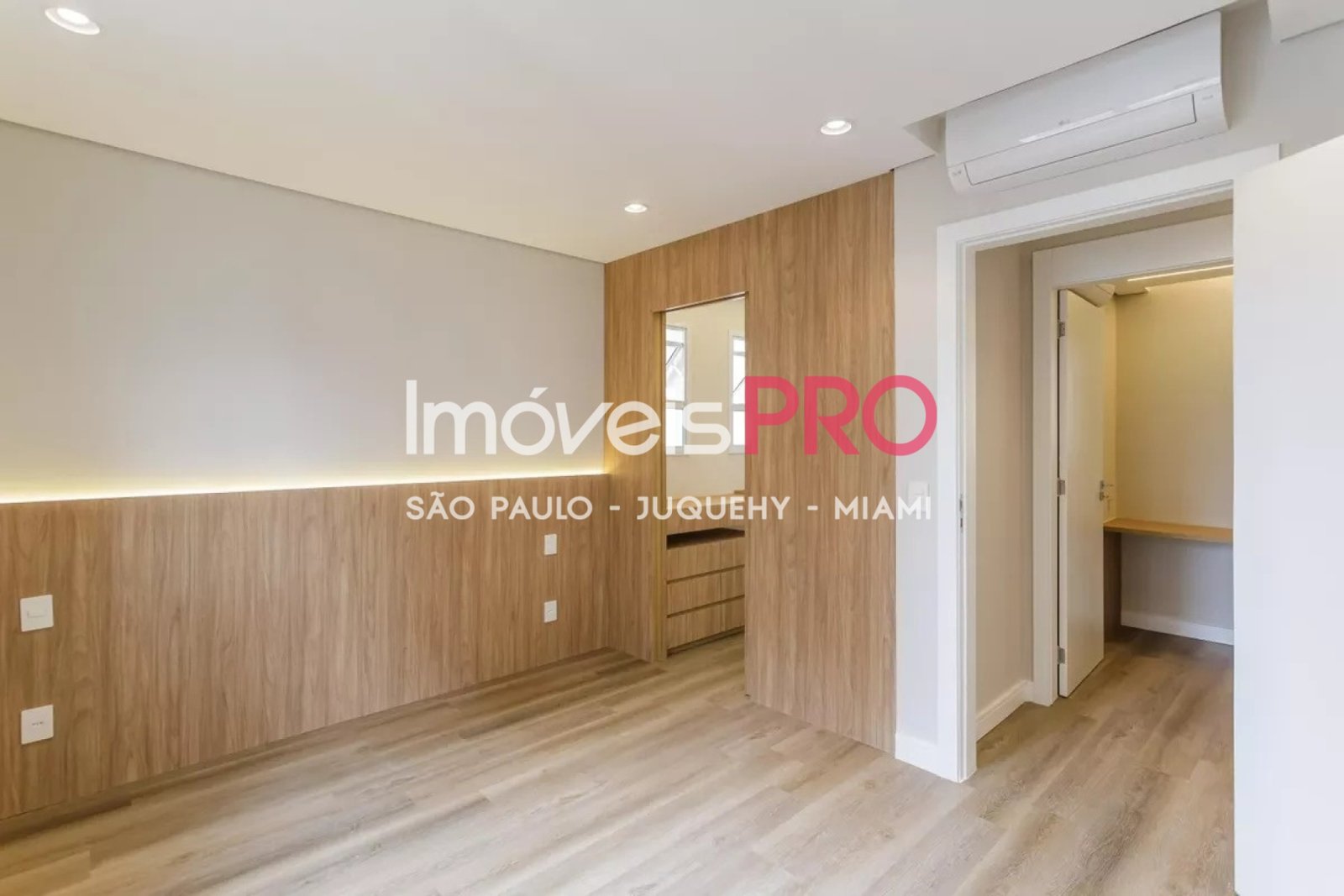 Foto :: https://assets.imoveispro.com.br/thumb/IP37454/apartamento-venda-moema-passaros_IP37454_17_1920x1080.jpg?