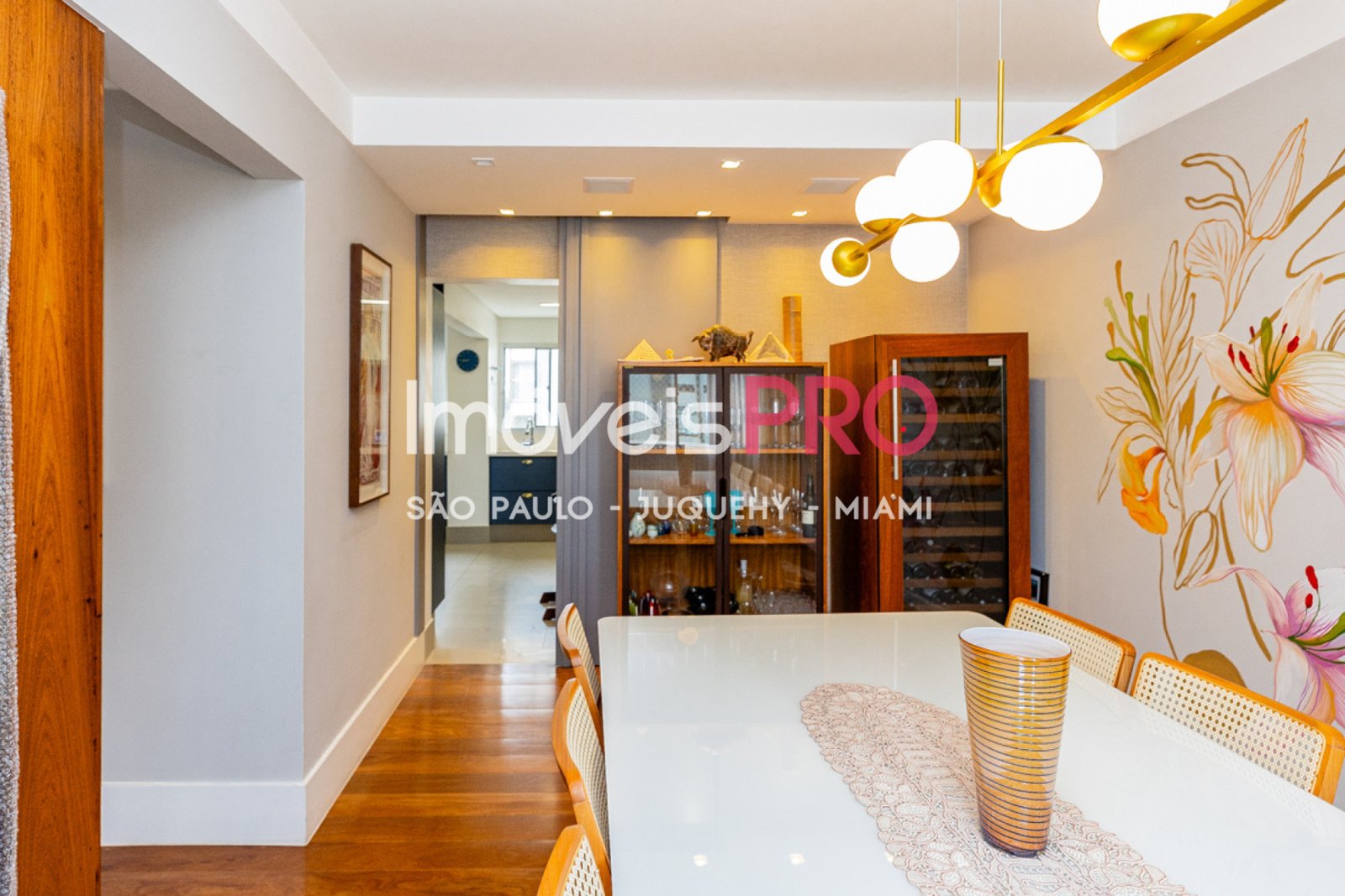 Foto :: https://assets.imoveispro.com.br/thumb/IP37459/apartamento-venda-campo-belo_IP37459_23_1920x1080.jpg?