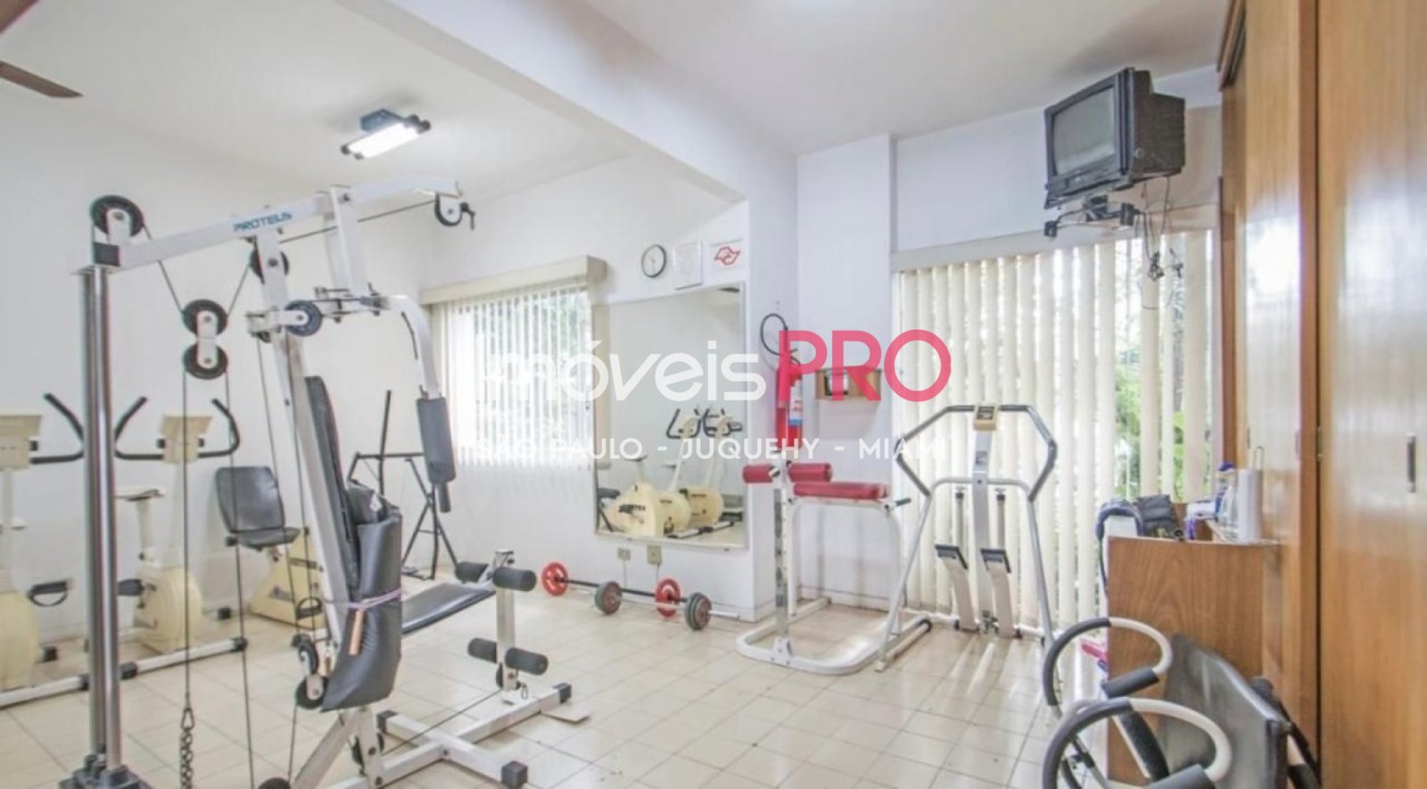 Foto :: https://assets.imoveispro.com.br/thumb/IP37459/apartamento-venda-campo-belo_IP37459_41_1920x1080.jpg?