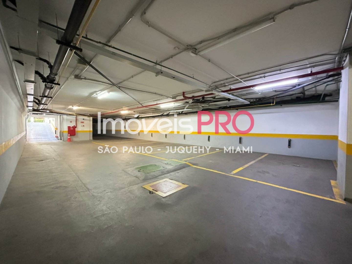 Foto :: https://assets.imoveispro.com.br/thumb/IP37477/predio-aluguel-itaim_IP37477_35_1920x1080.jpg?