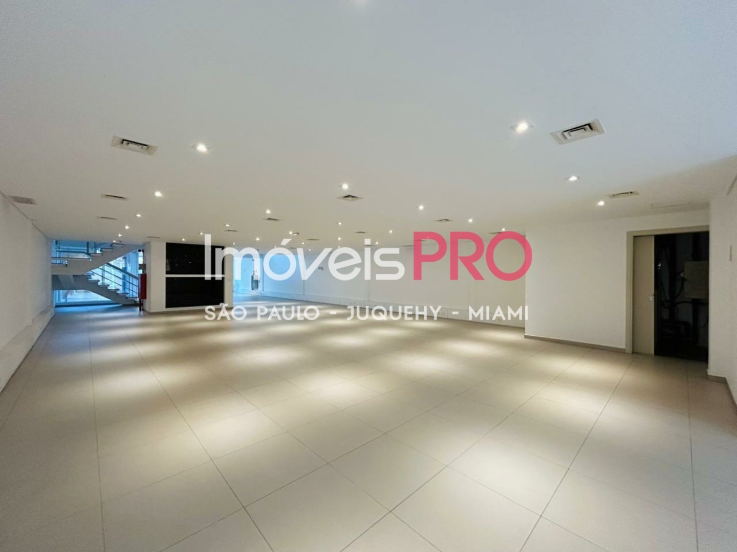 Foto :: IP37477