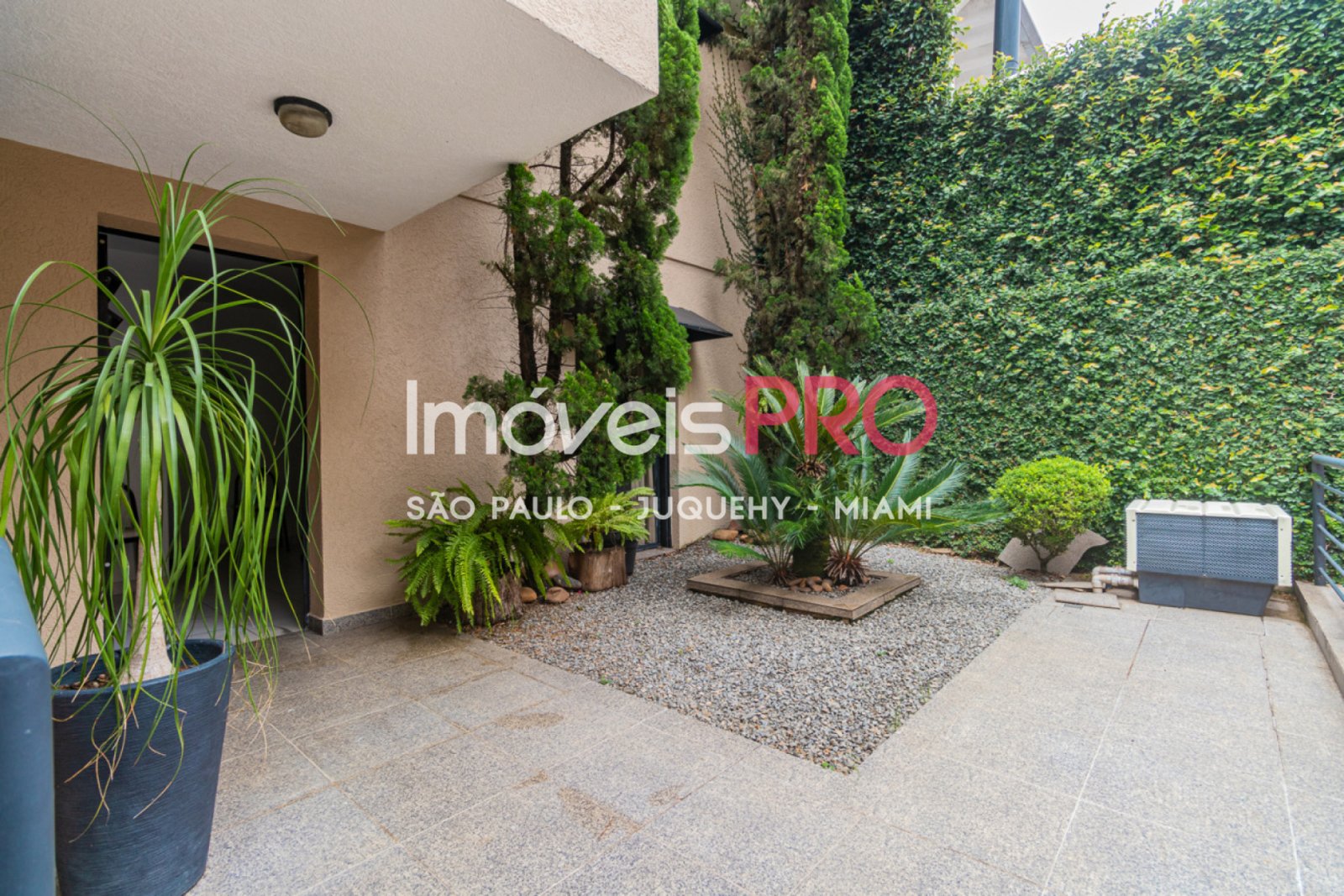 Foto :: https://assets.imoveispro.com.br/thumb/IP37487/sobrado-venda-planalto-paulista_IP37487_17_1920x1080.jpg?