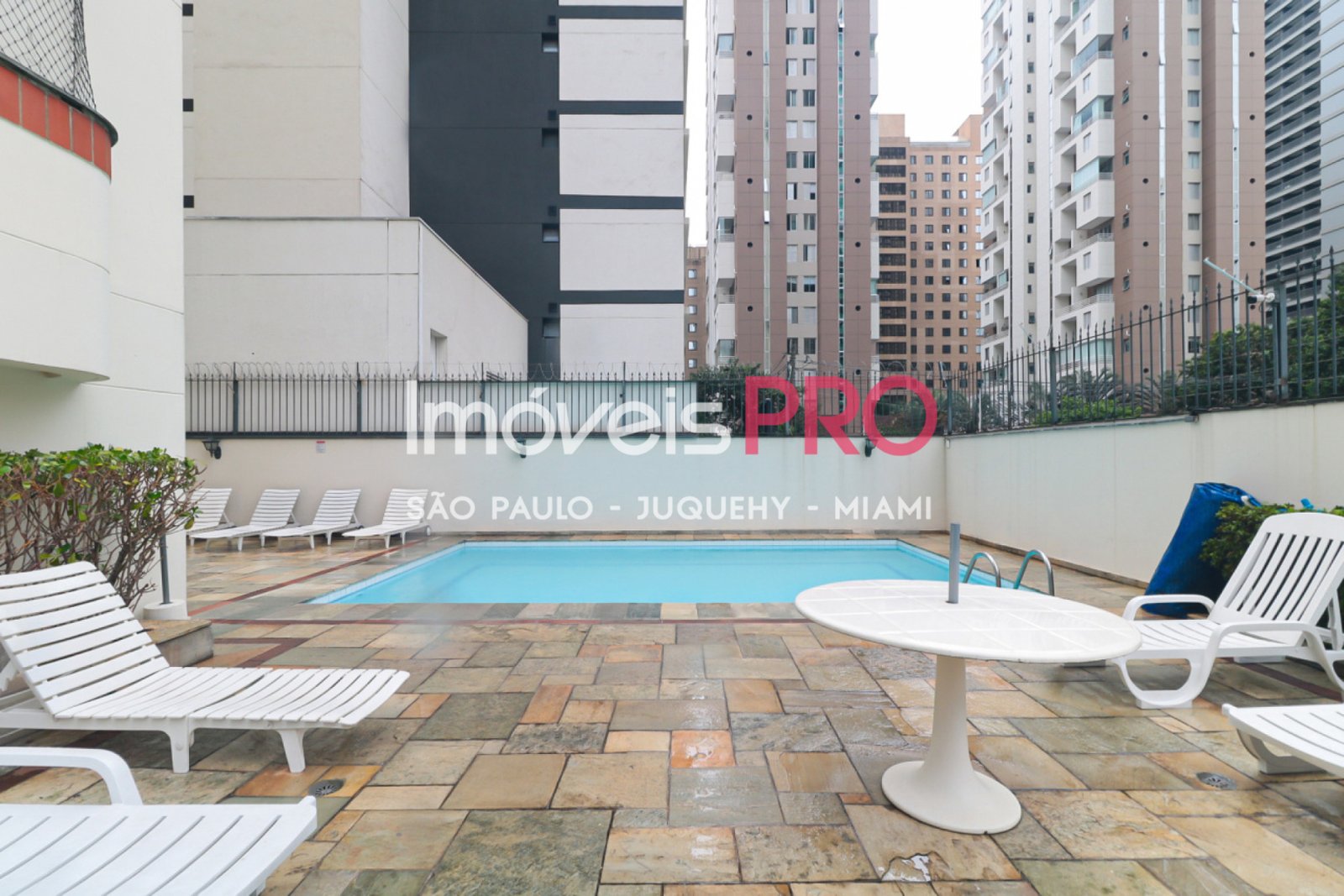 Foto :: https://assets.imoveispro.com.br/thumb/IP37504/apartamento-venda-moema-indios_IP37504_29_1920x1080.jpg?