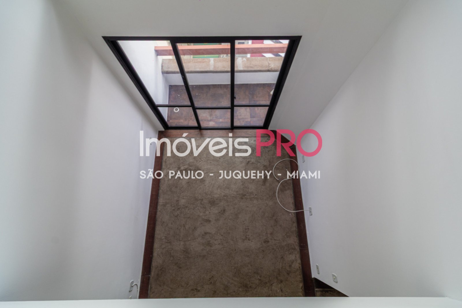 Foto :: https://assets.imoveispro.com.br/thumb/IP37511/apartamento-aluguel-moema_IP37511_17_1920x1080.jpg?