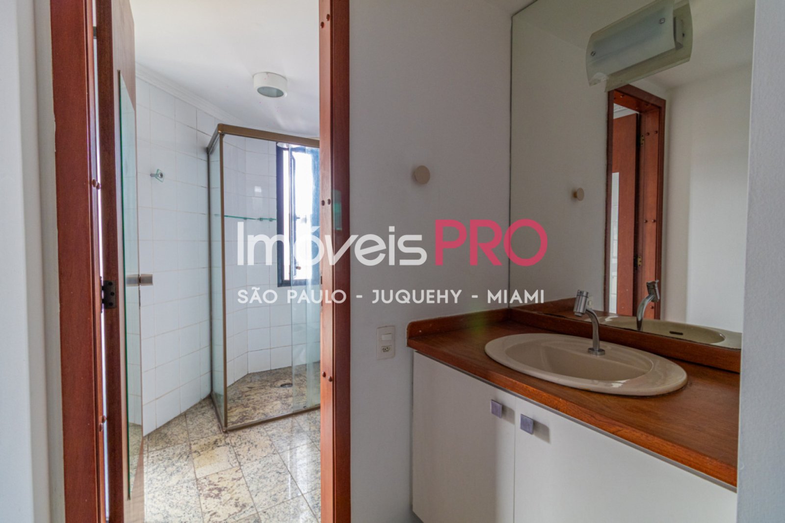 Foto :: https://assets.imoveispro.com.br/thumb/IP37511/apartamento-aluguel-moema_IP37511_23_1920x1080.jpg?