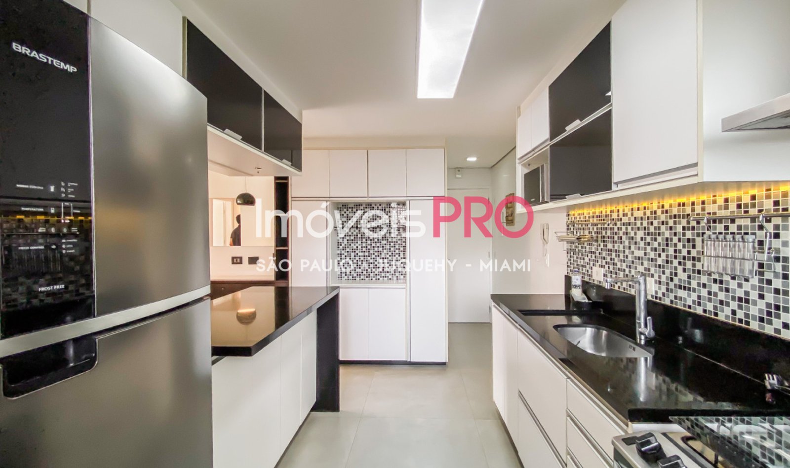 Foto :: https://assets.imoveispro.com.br/thumb/IP37528/apartamento-venda-moema_IP37528_17_1920x1080.jpg?