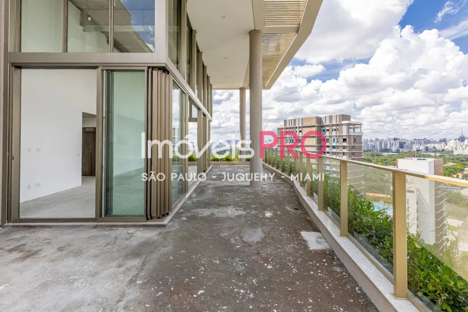 Foto :: https://assets.imoveispro.com.br/thumb/IP37529/cobertura-venda-moema-passaros_IP37529_23_1920x1080.jpg?