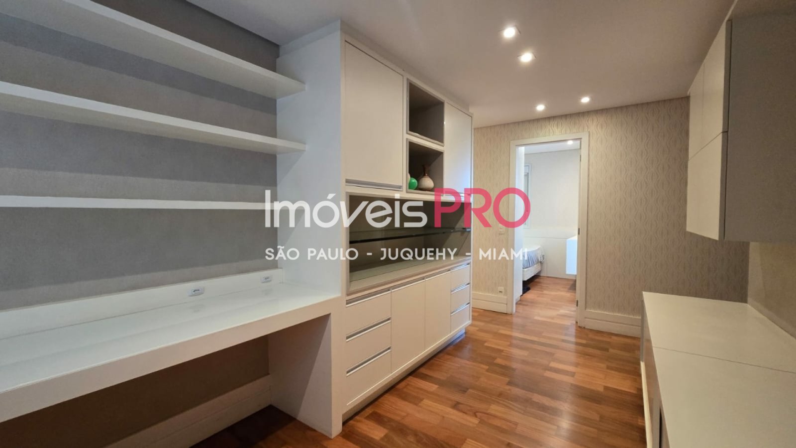 Foto :: https://assets.imoveispro.com.br/thumb/IP37534/apartamento-venda-brooklin_IP37534_29_1920x1080.jpg?