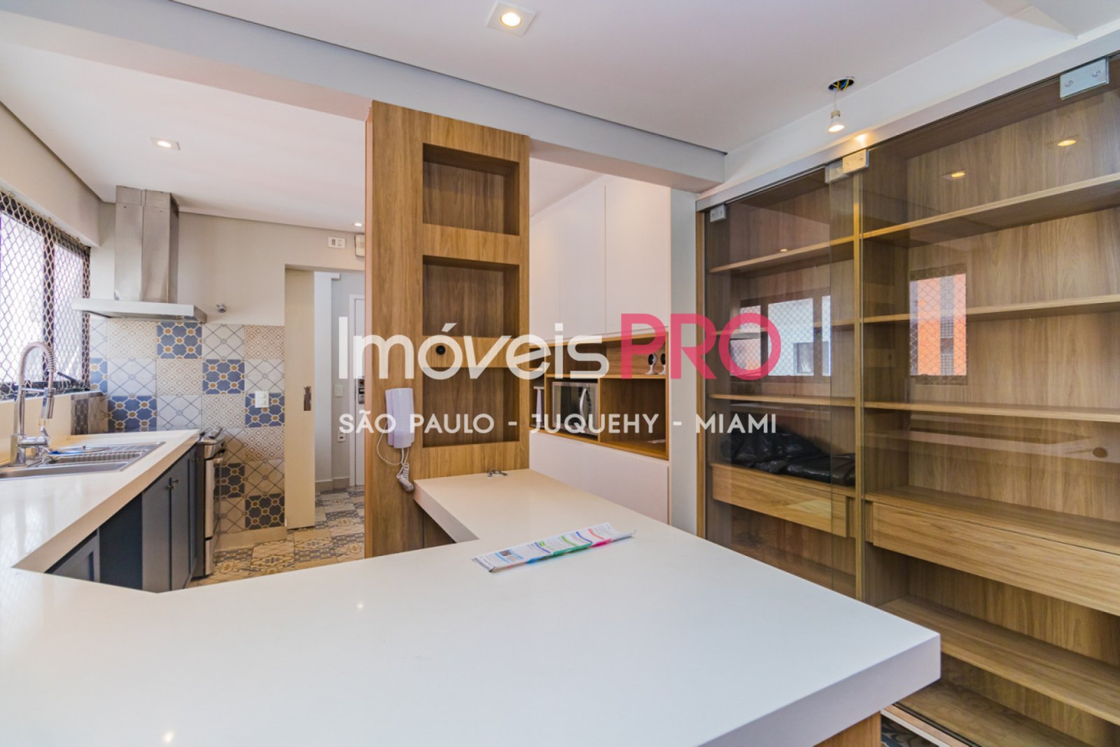 Foto :: https://assets.imoveispro.com.br/thumb/IP37535/apartamento-aluguel-moema-passaros_IP37535_11_1920x1080.jpg?