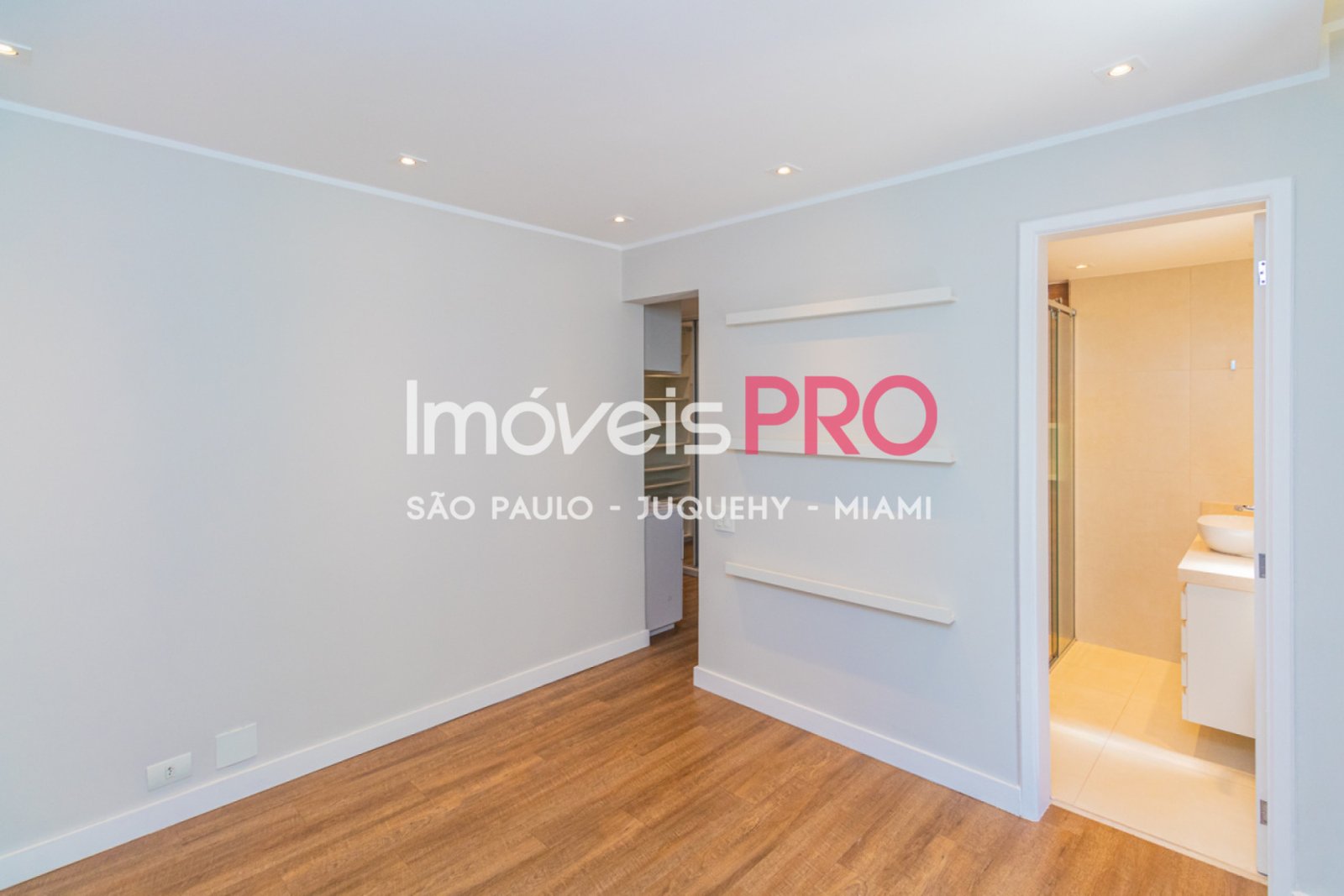 Foto :: https://assets.imoveispro.com.br/thumb/IP37535/apartamento-aluguel-moema-passaros_IP37535_17_1920x1080.jpg?